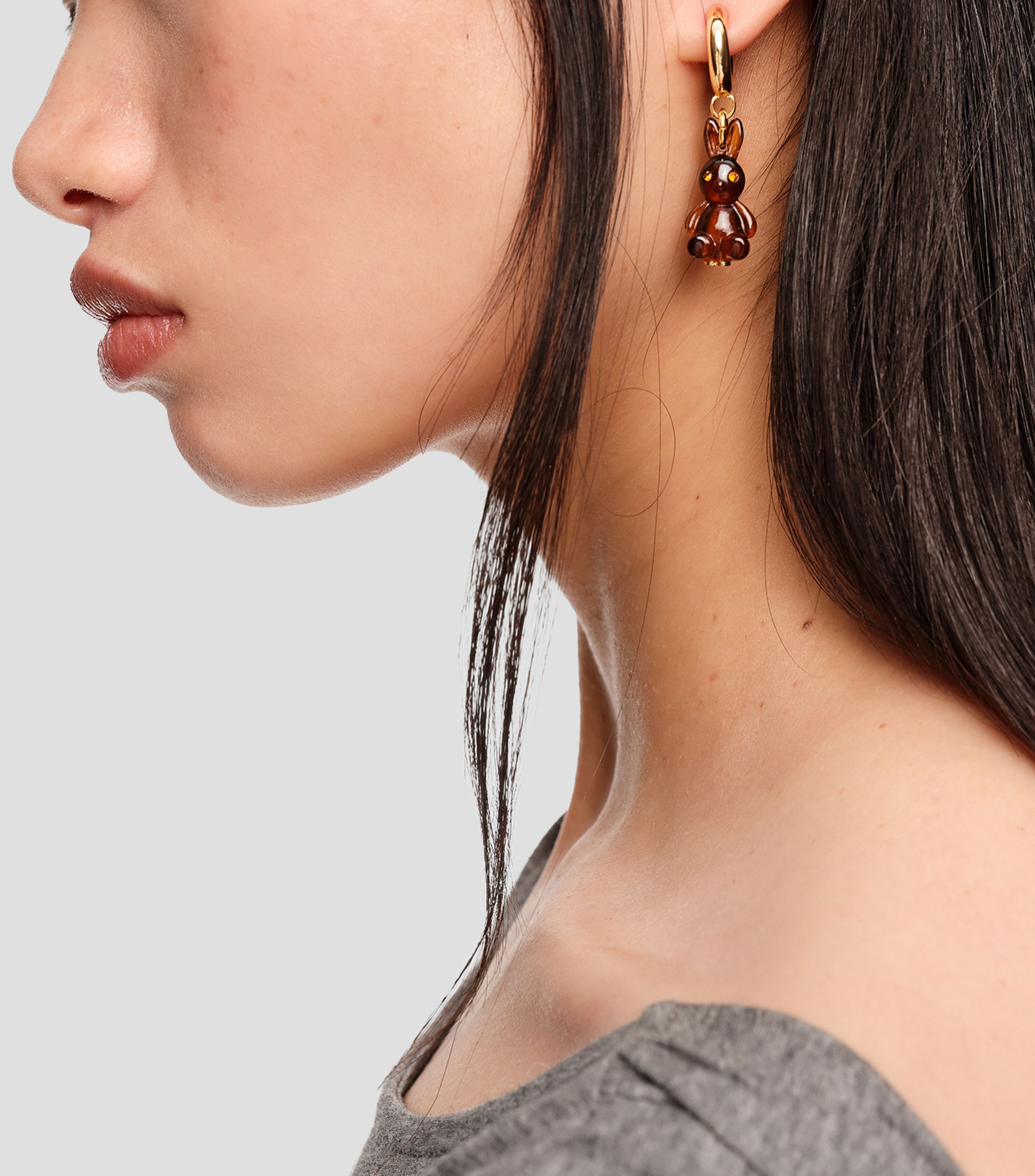 Aretes aro conejo resina ámbar Mujer