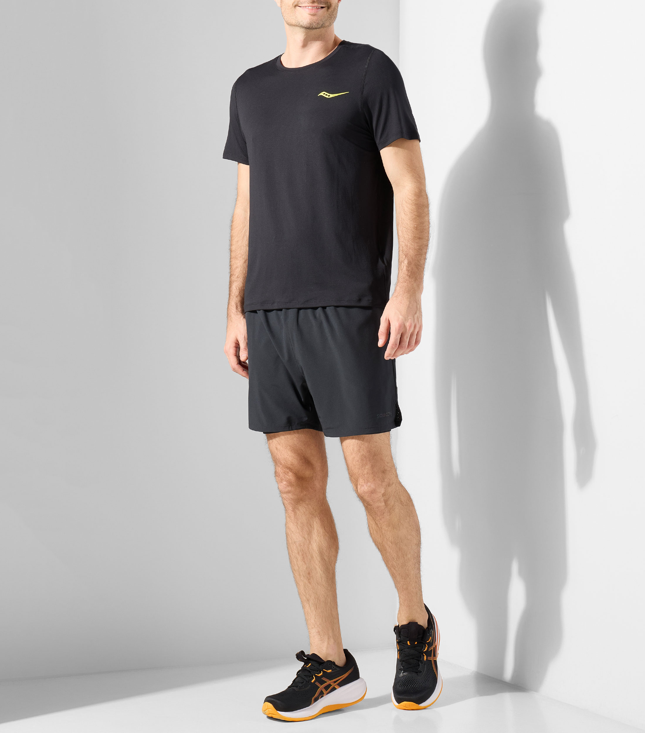 Short para correr liso Hombre