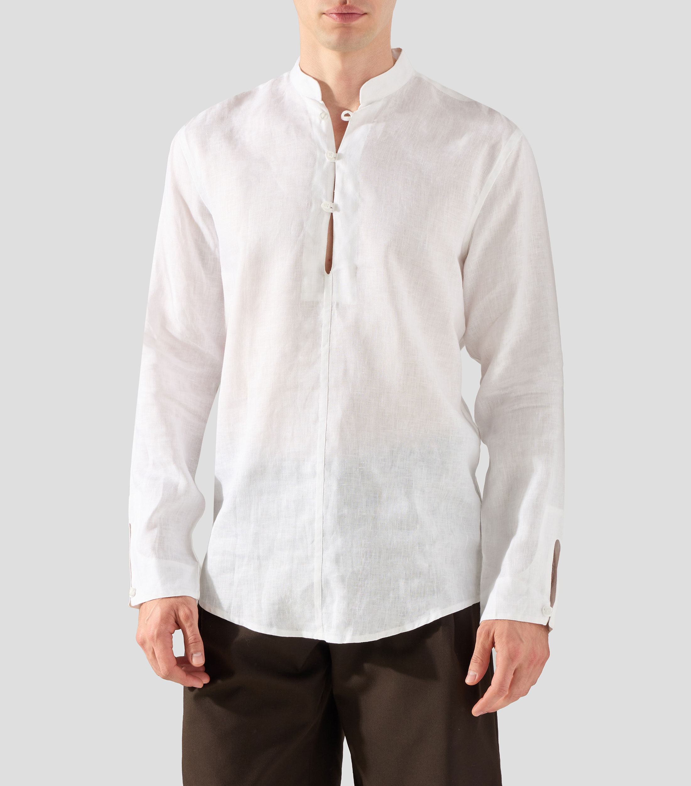 Camisa lisa con cuello mao y manga larga Hombre