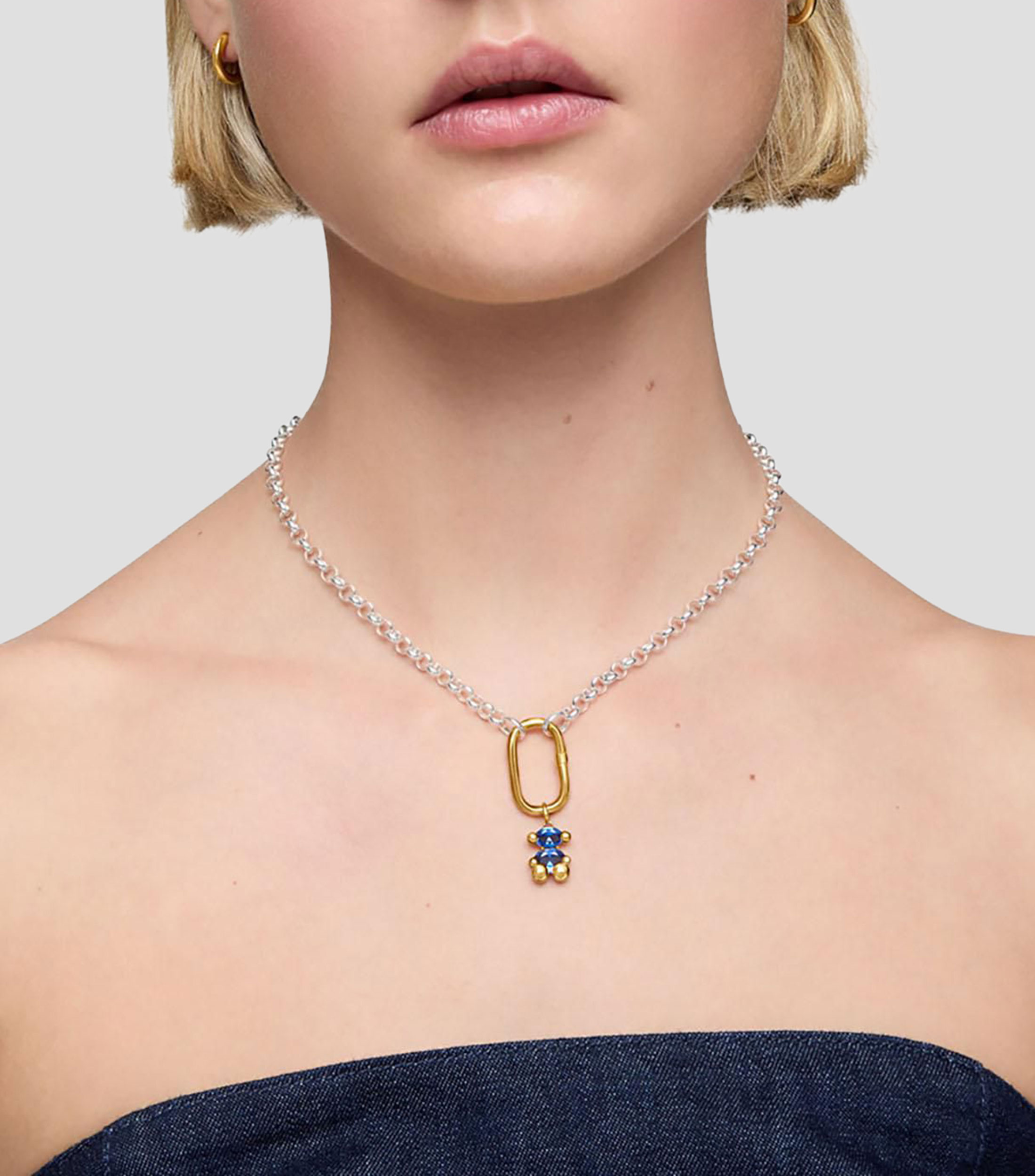 Dije en plata con forma de oso e incrustación de espinela Bear LGG Mujer