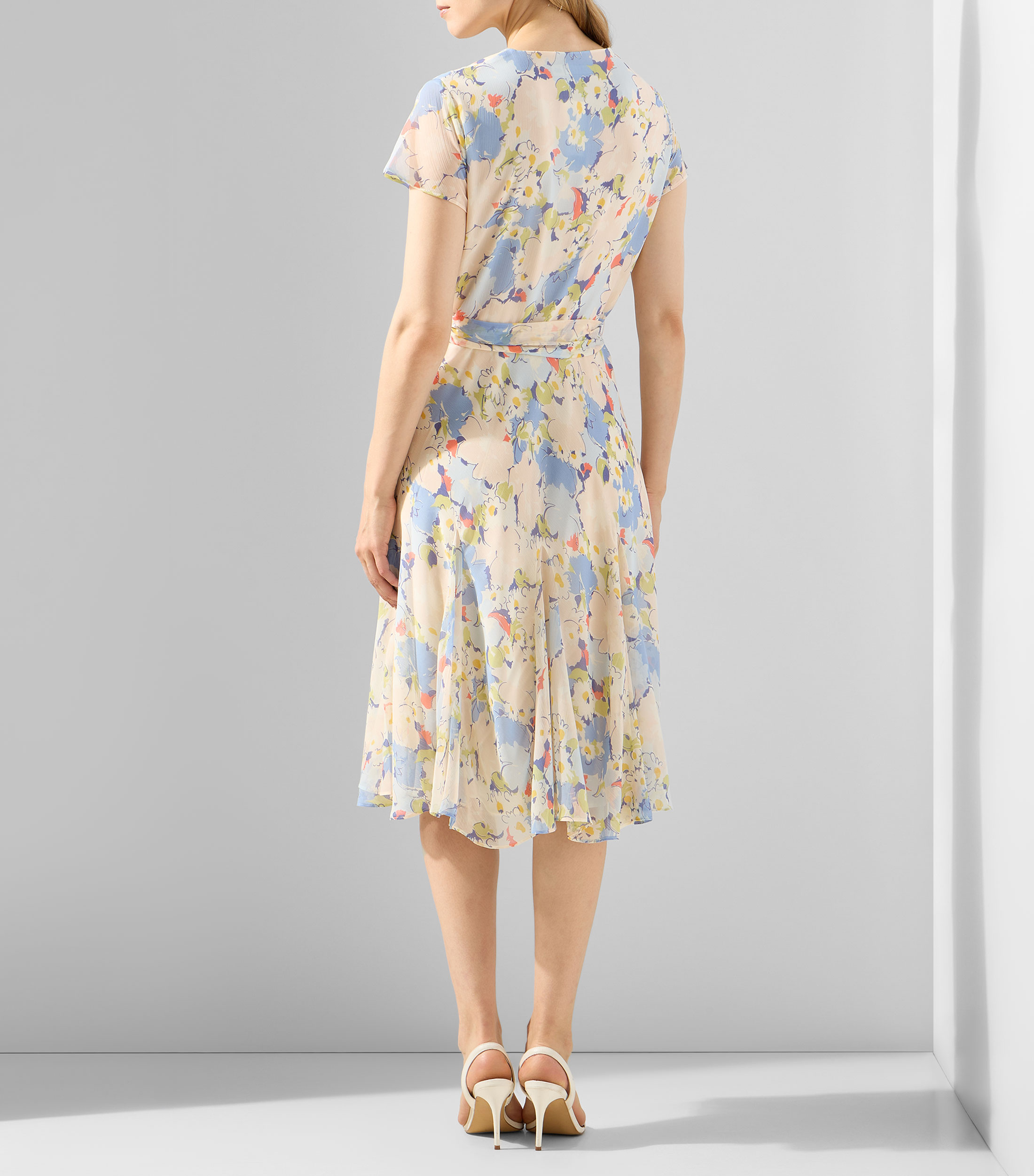 Vestido midi con estampado Mujer