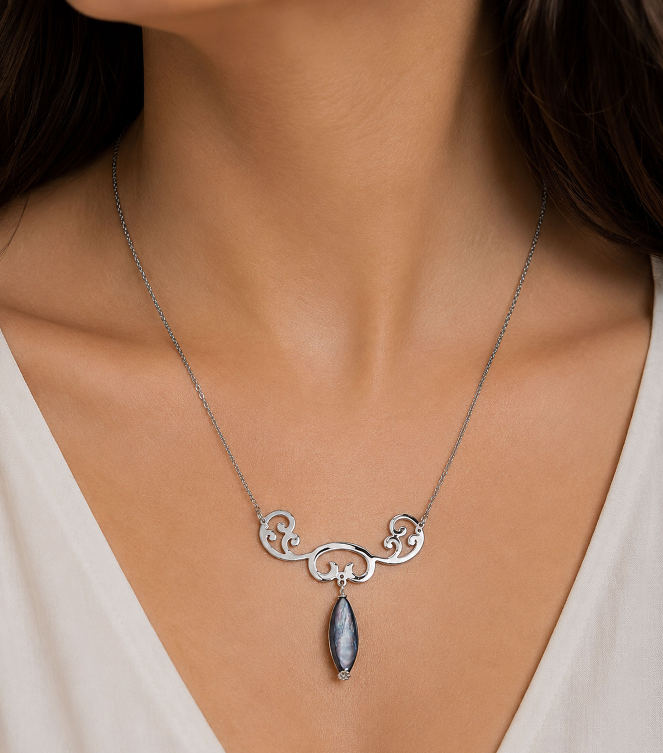 Collar en Plata .925 Ofrenda de Amor con abulón Mujer
