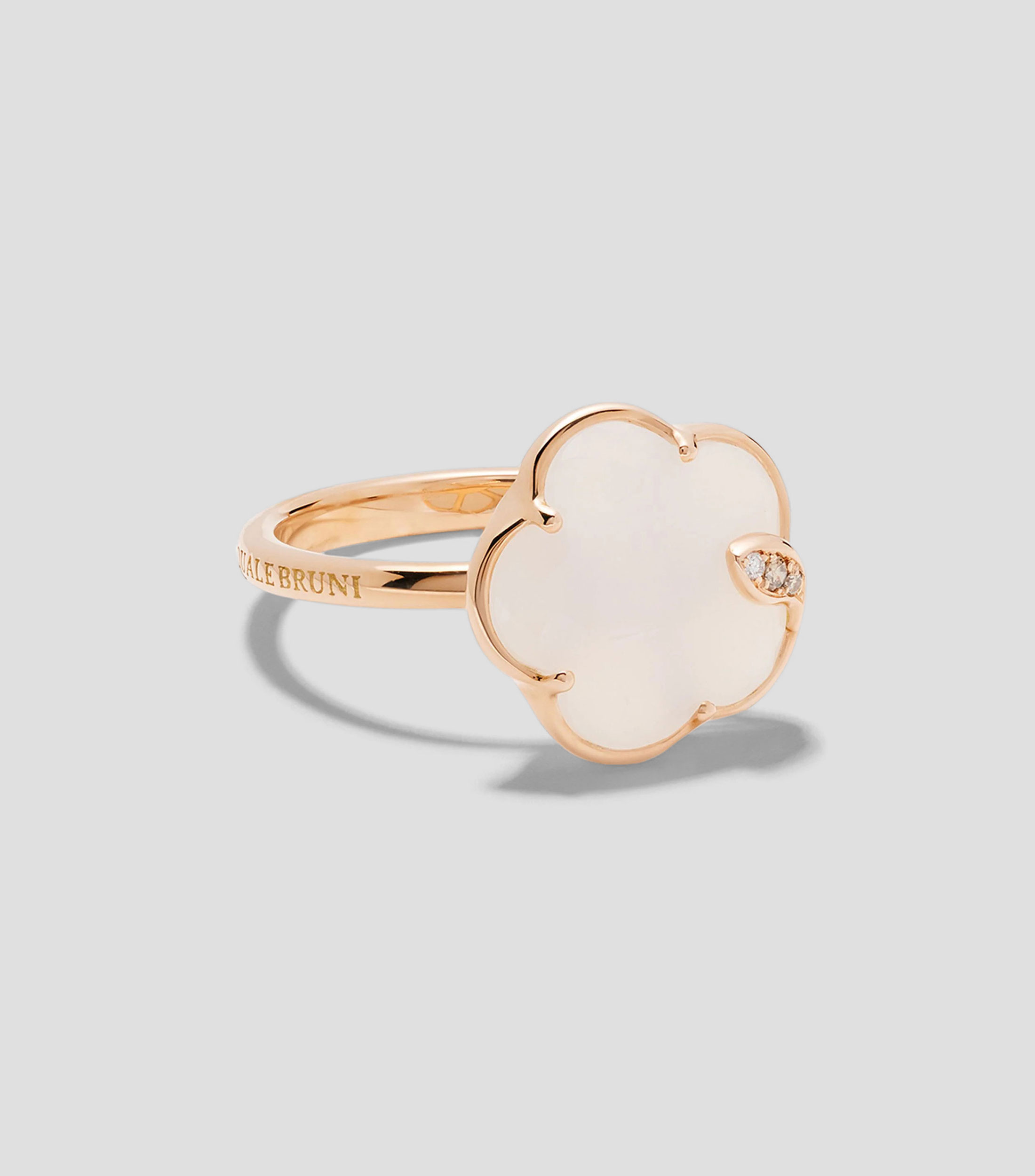 Anillo con Incrustacion Mujer