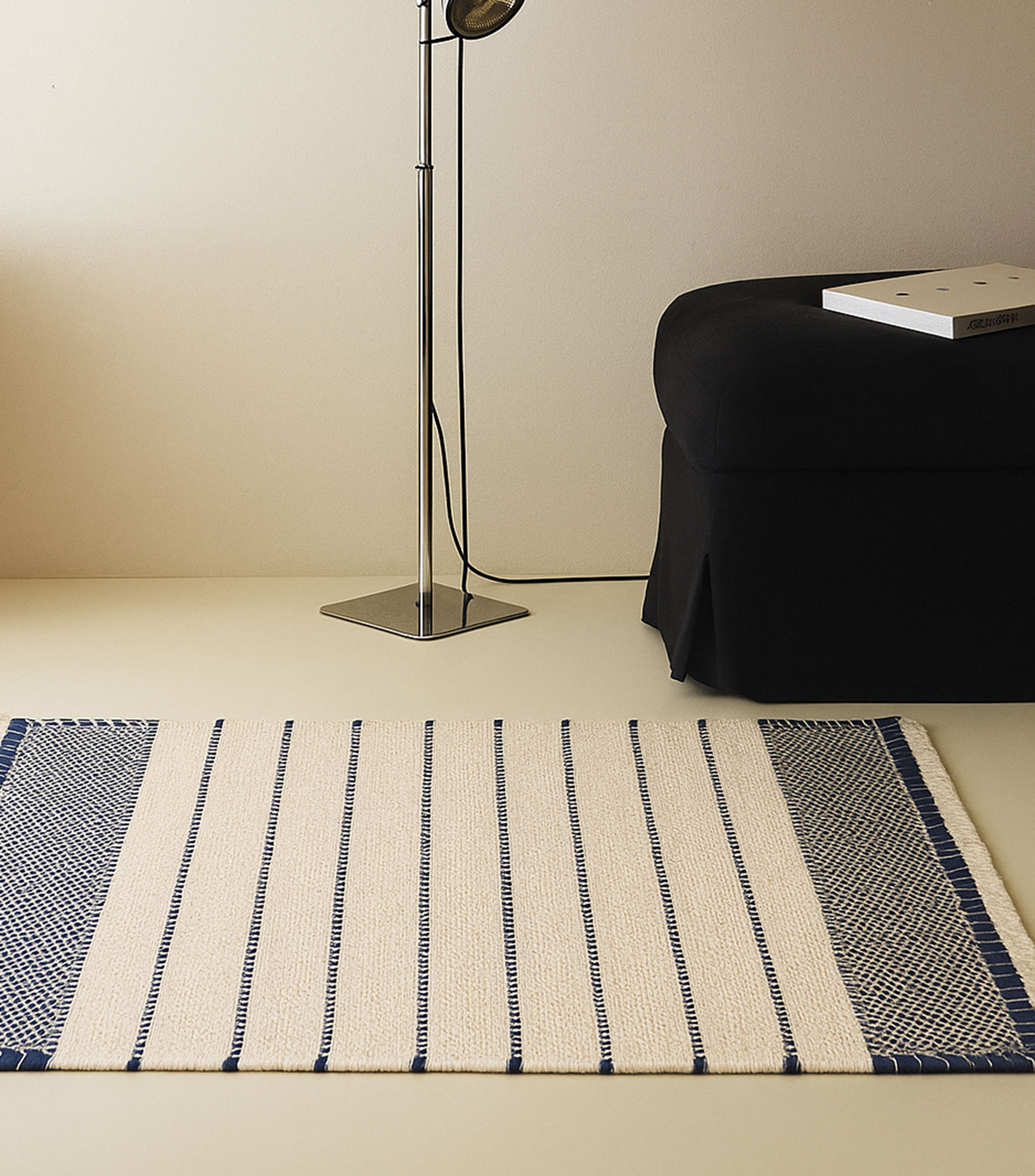 Tapete de baño tipo toalla azul rectangular