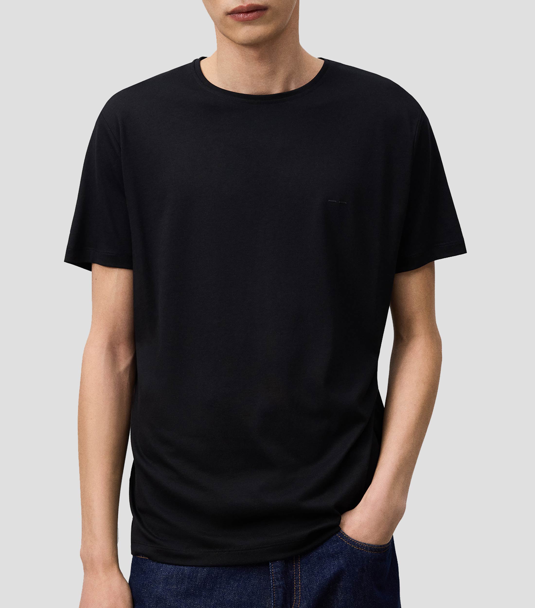 Playera cuello redondo manga corta lisa Hombre