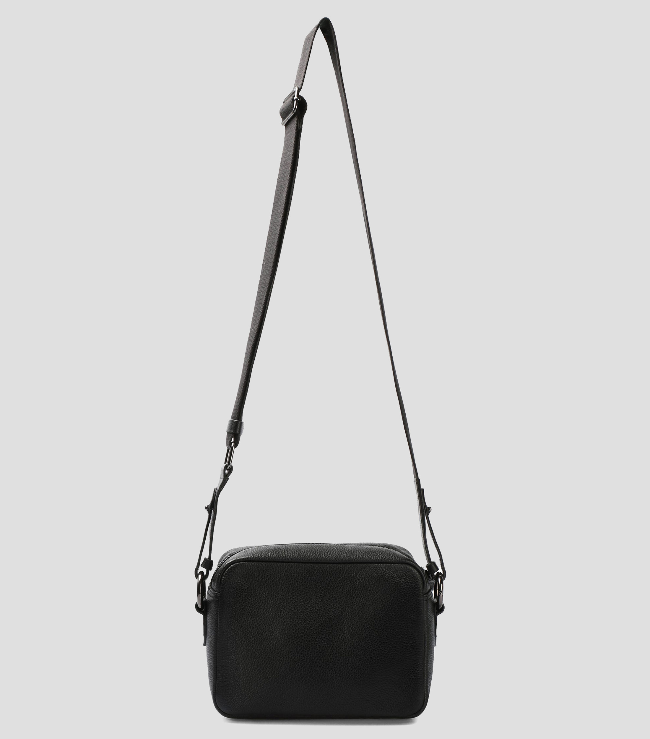 Bolso crossbody plata en piel lisa Hombre