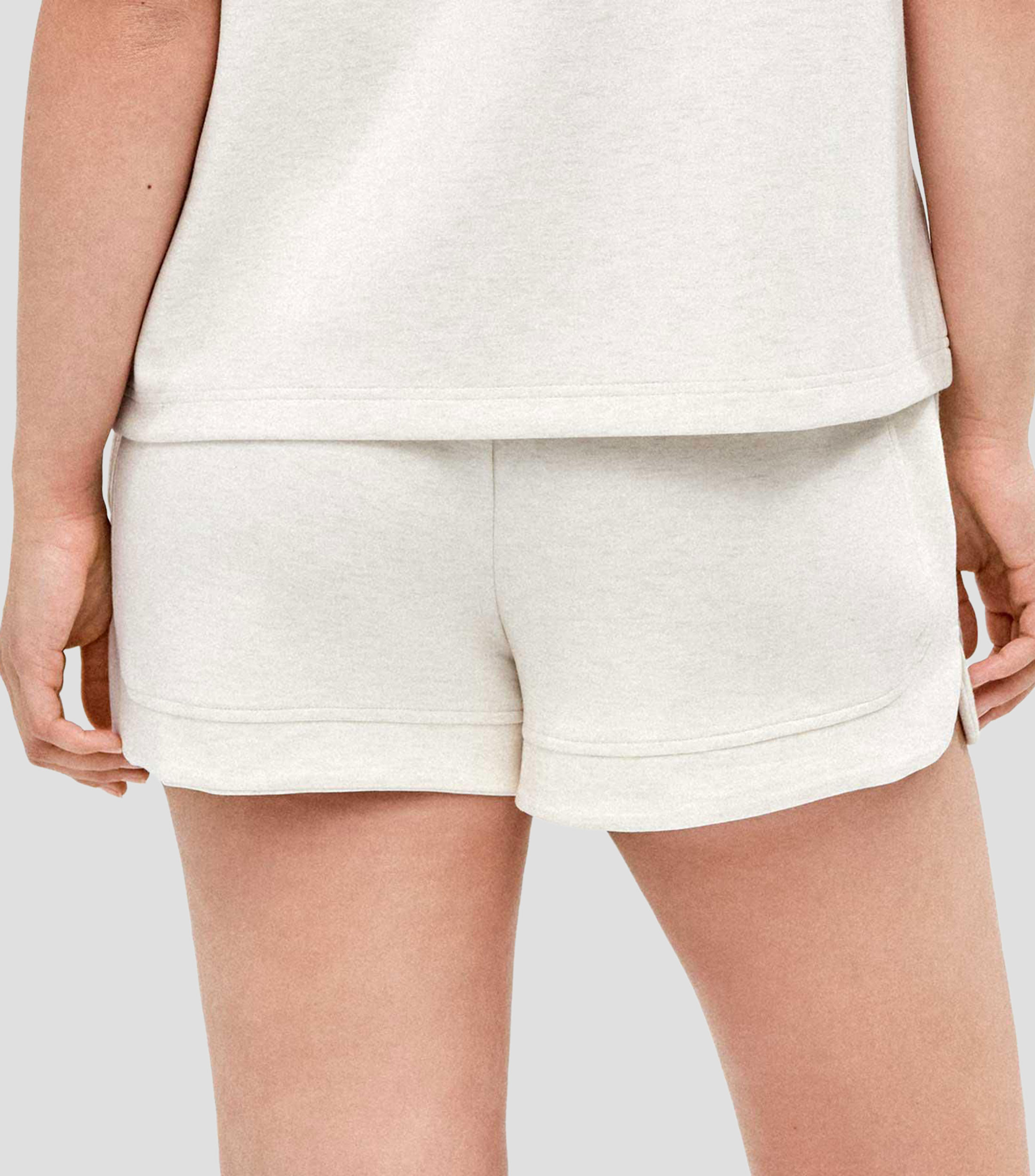 Short liso Mujer