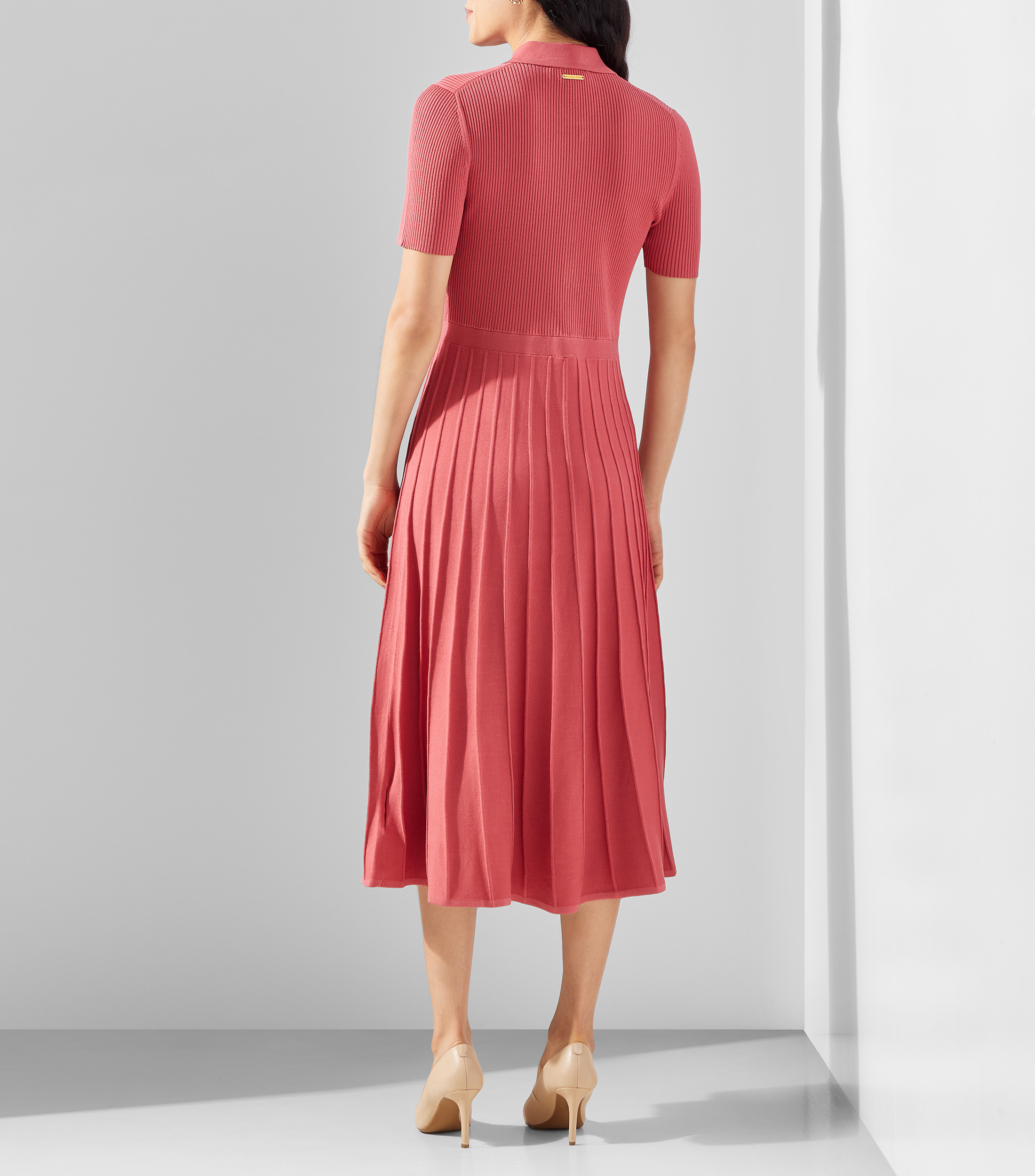 Vestido midi manga corta liso Mujer