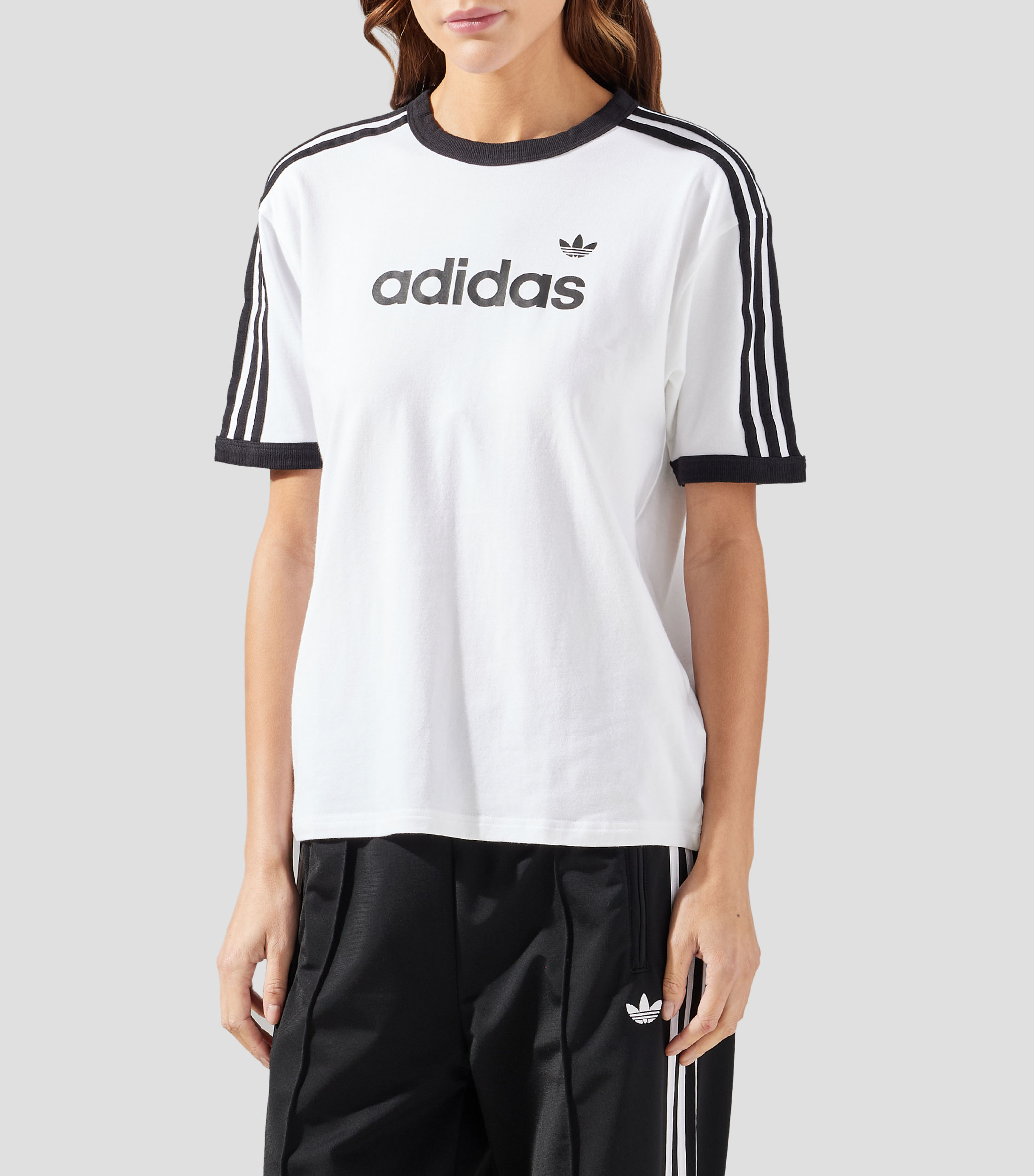 Playera cuello redondo manga corta estampada Mujer
