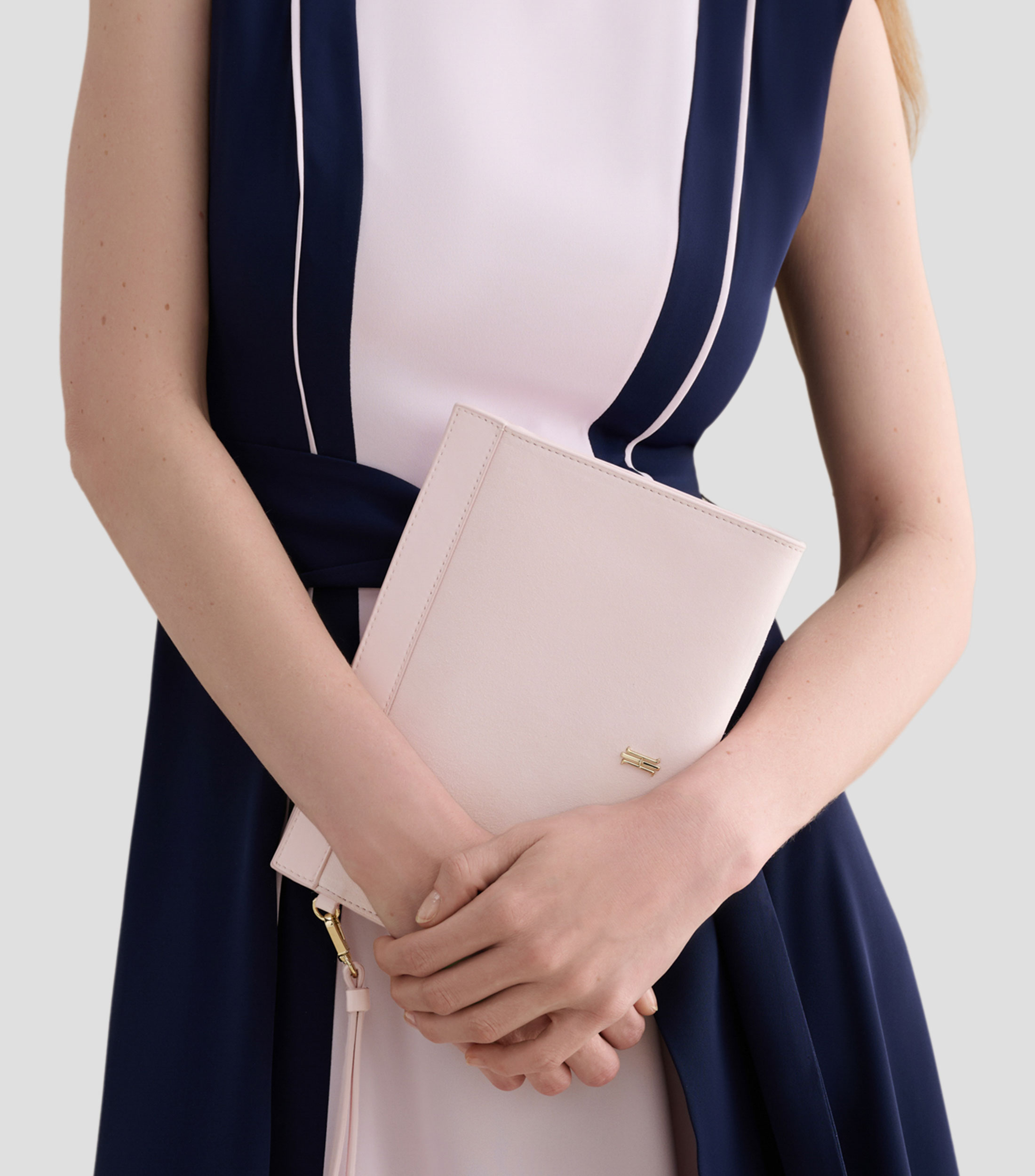 Bolsa Wristlet lisa Mujer