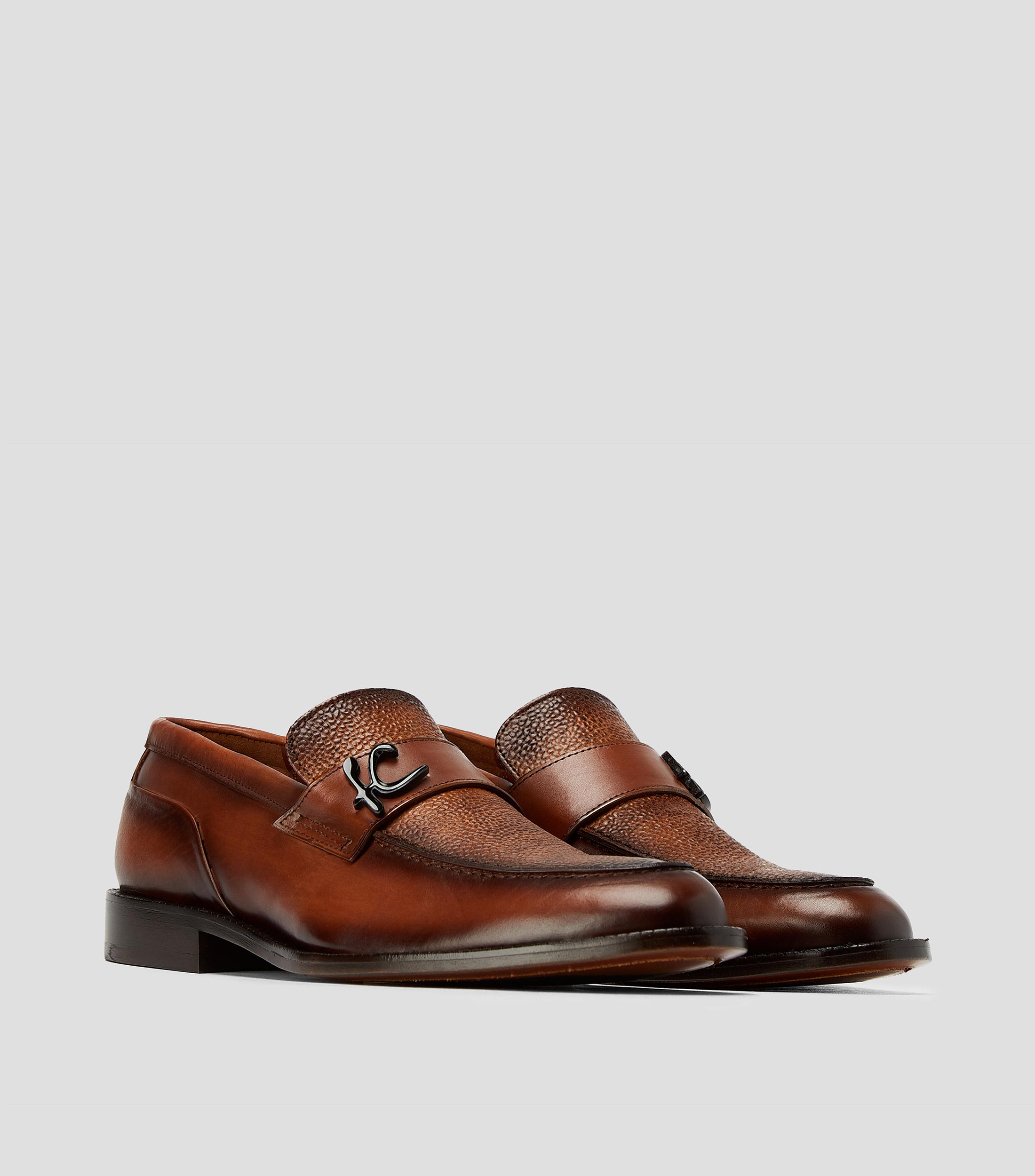 Mocasines en piel con cintillo Hombre