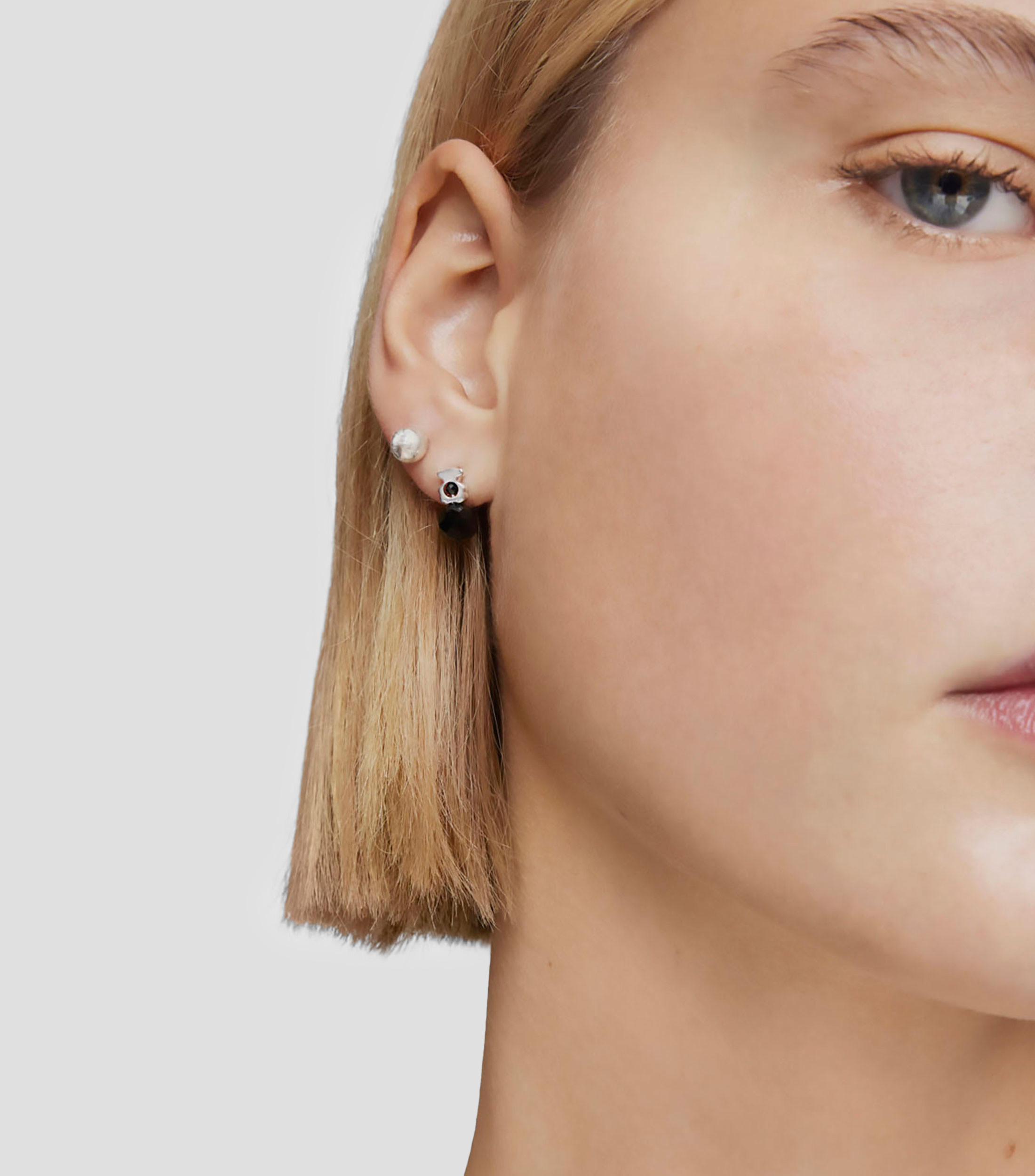 Aretes I-Bear en plata .925 con onix Mujer