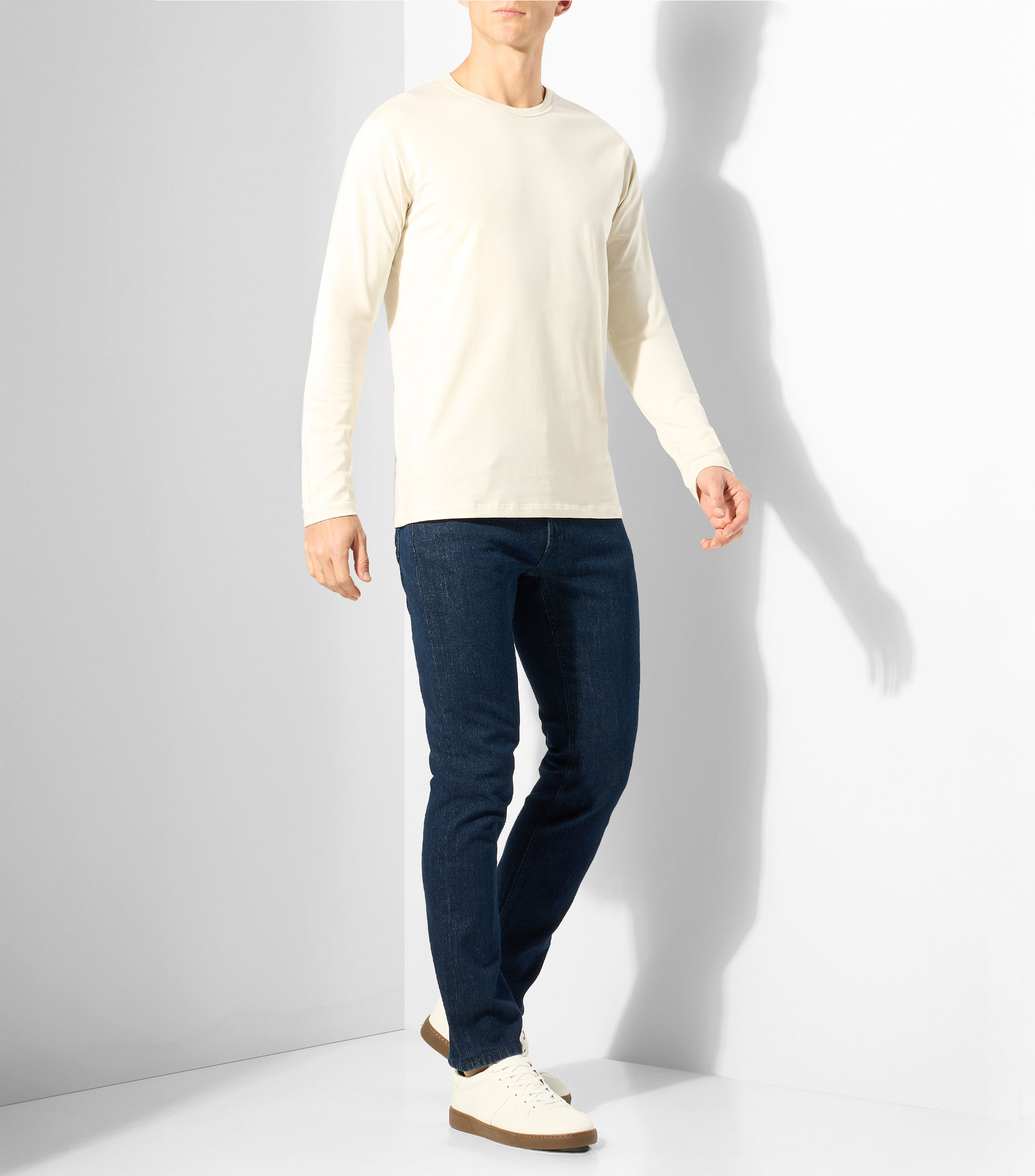 Playera cuello redondo manga larga lisa Hombre