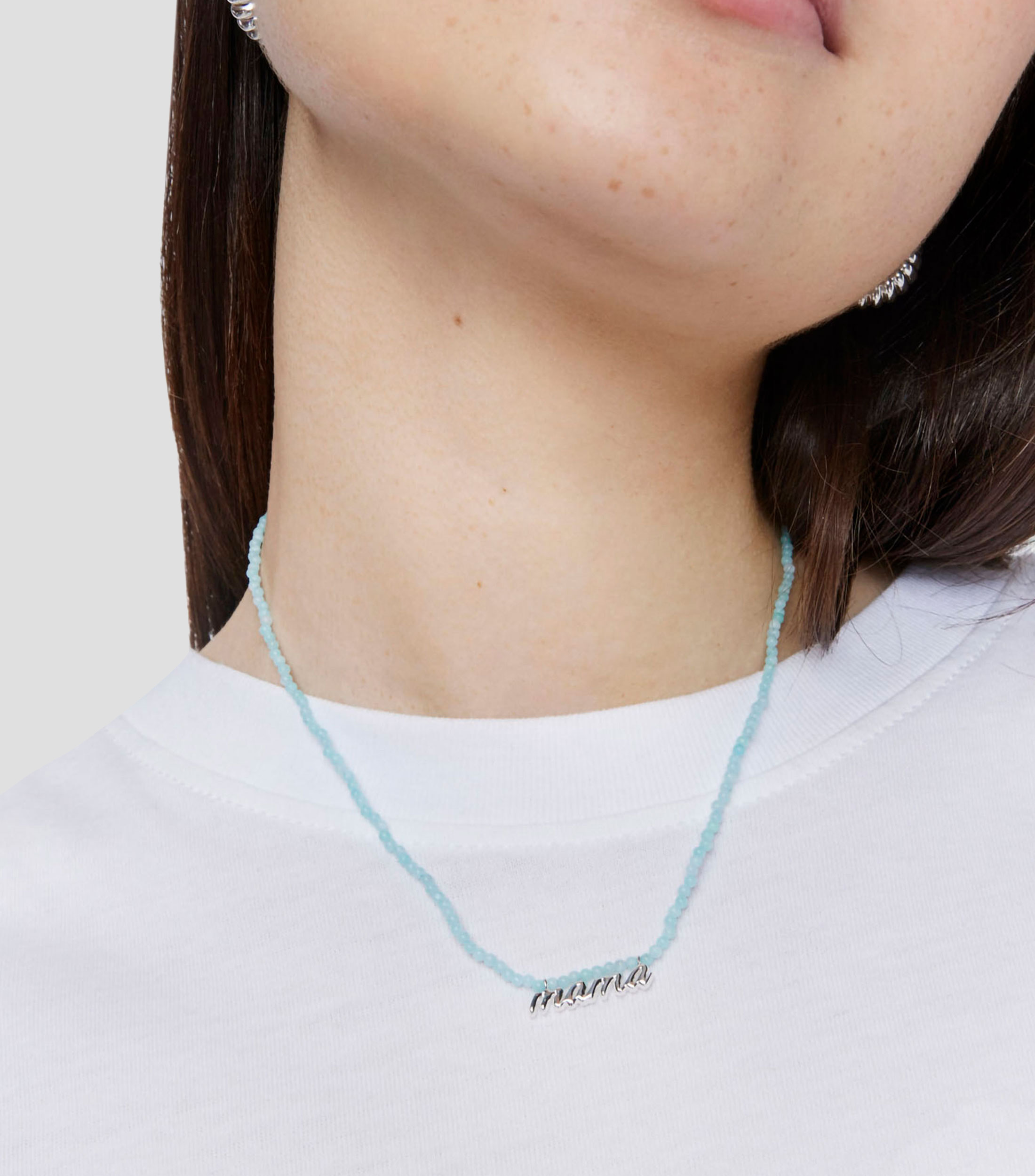 Collar con colgante tipográfico Mama Mujer