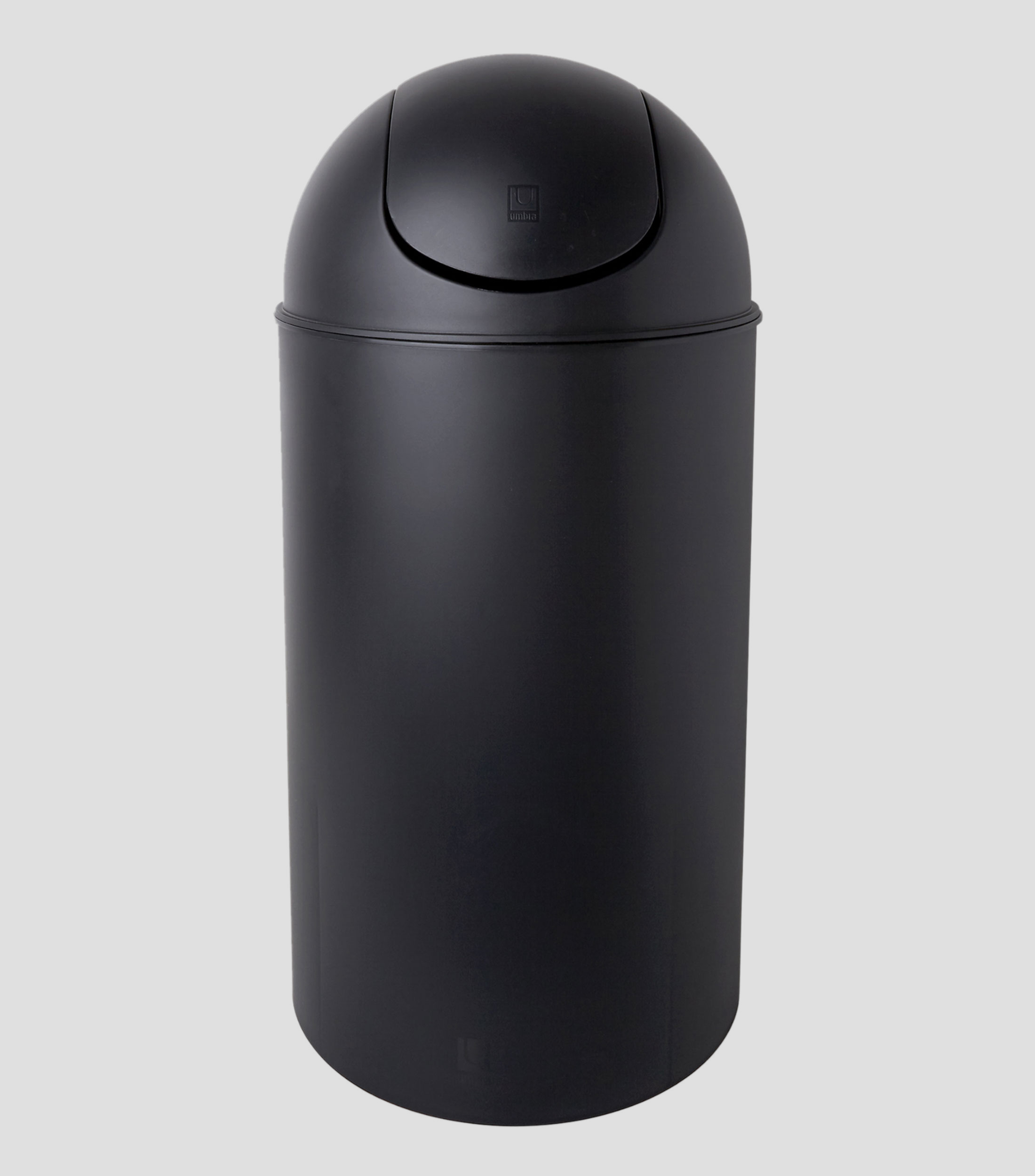 Bote de Basura en plástico negro