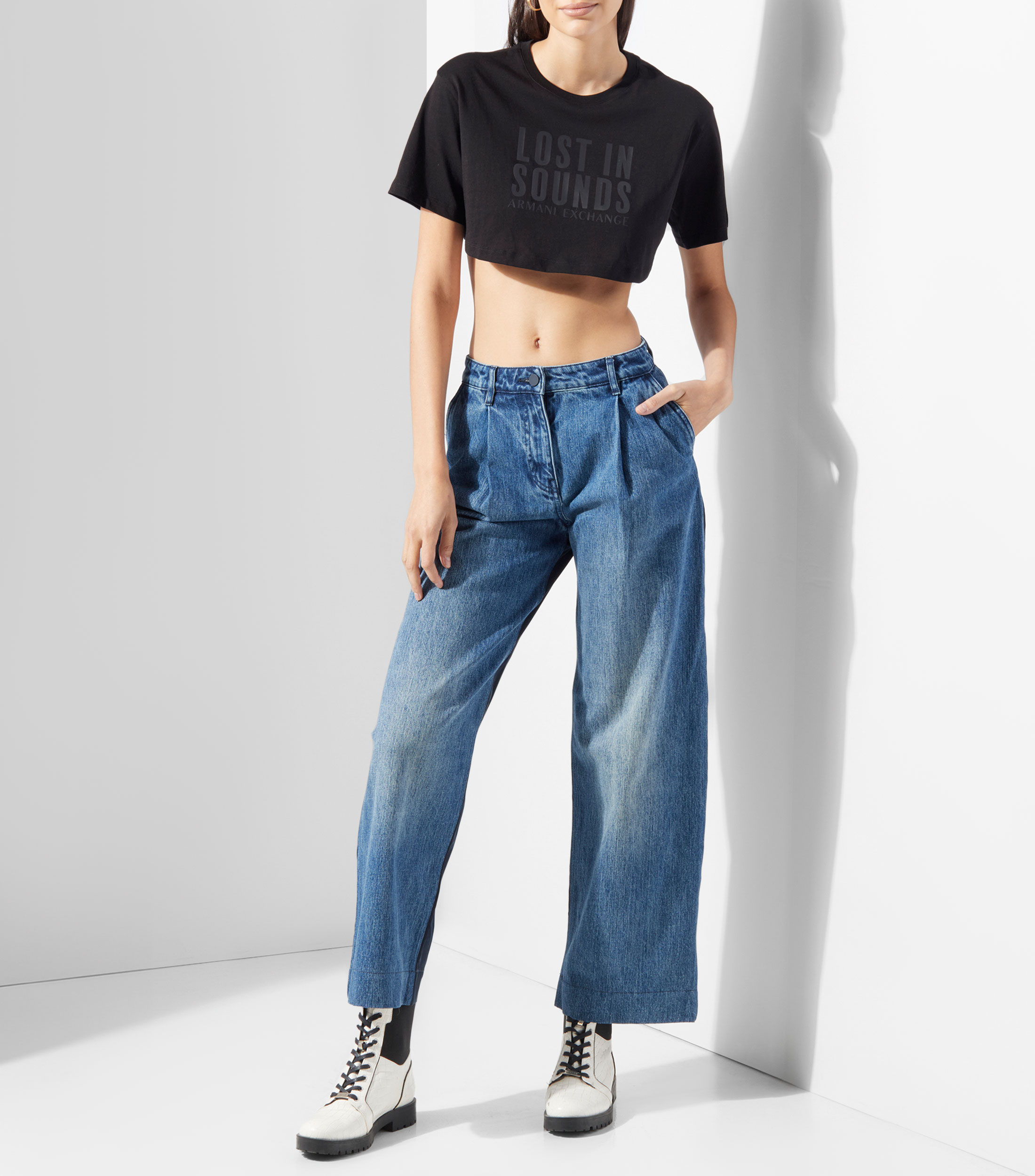 Top cuello redondo manga corta Mujer