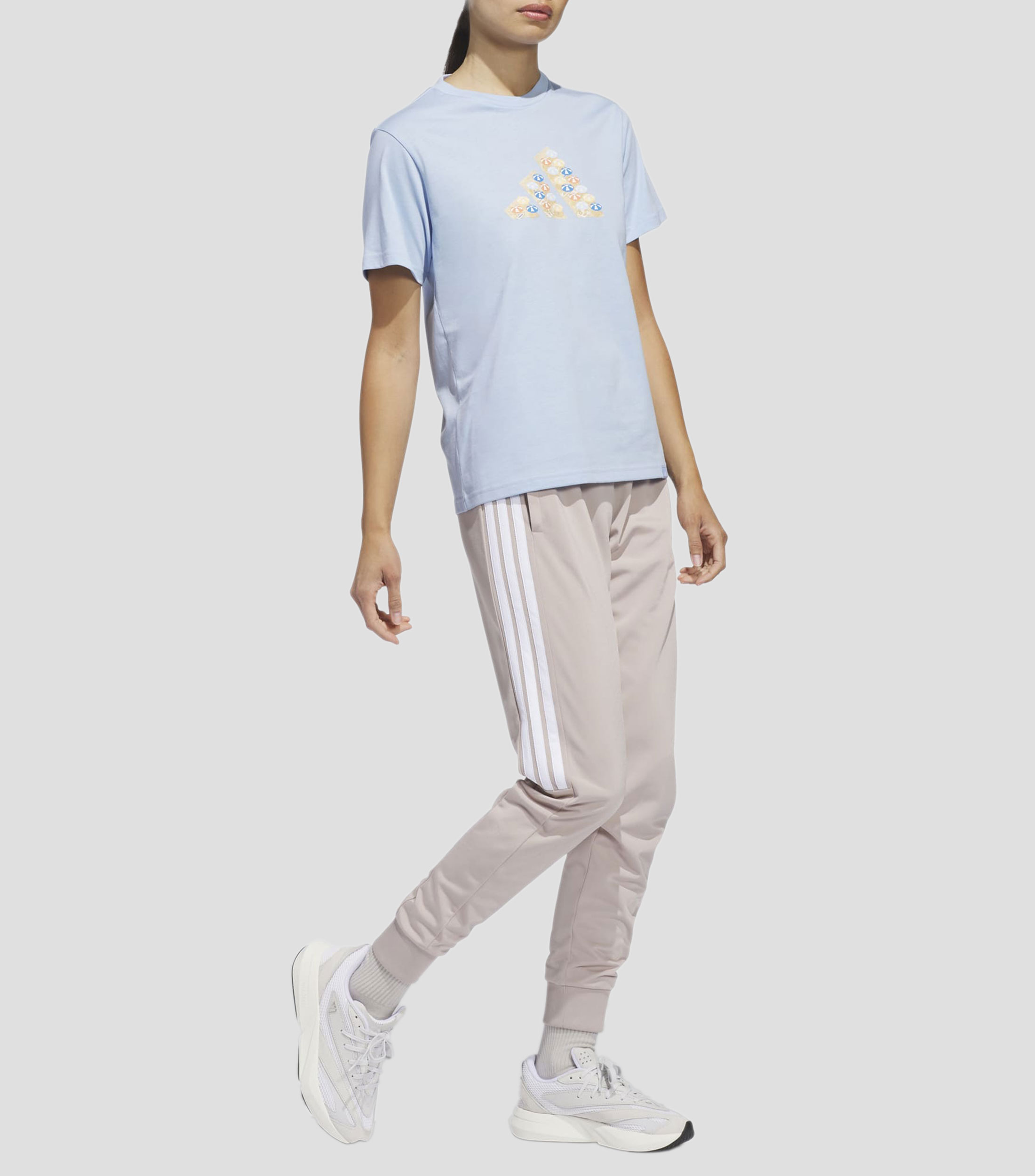 Playera deportiva Umbrellas Big Logo estampada Mujer