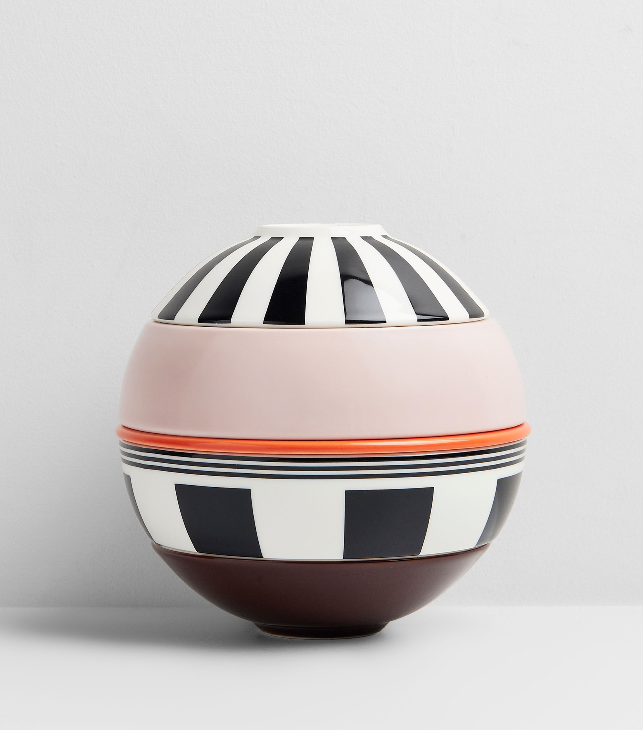 Vajilla 5 Piezas Iconic La Petite Boule Memphis estampado