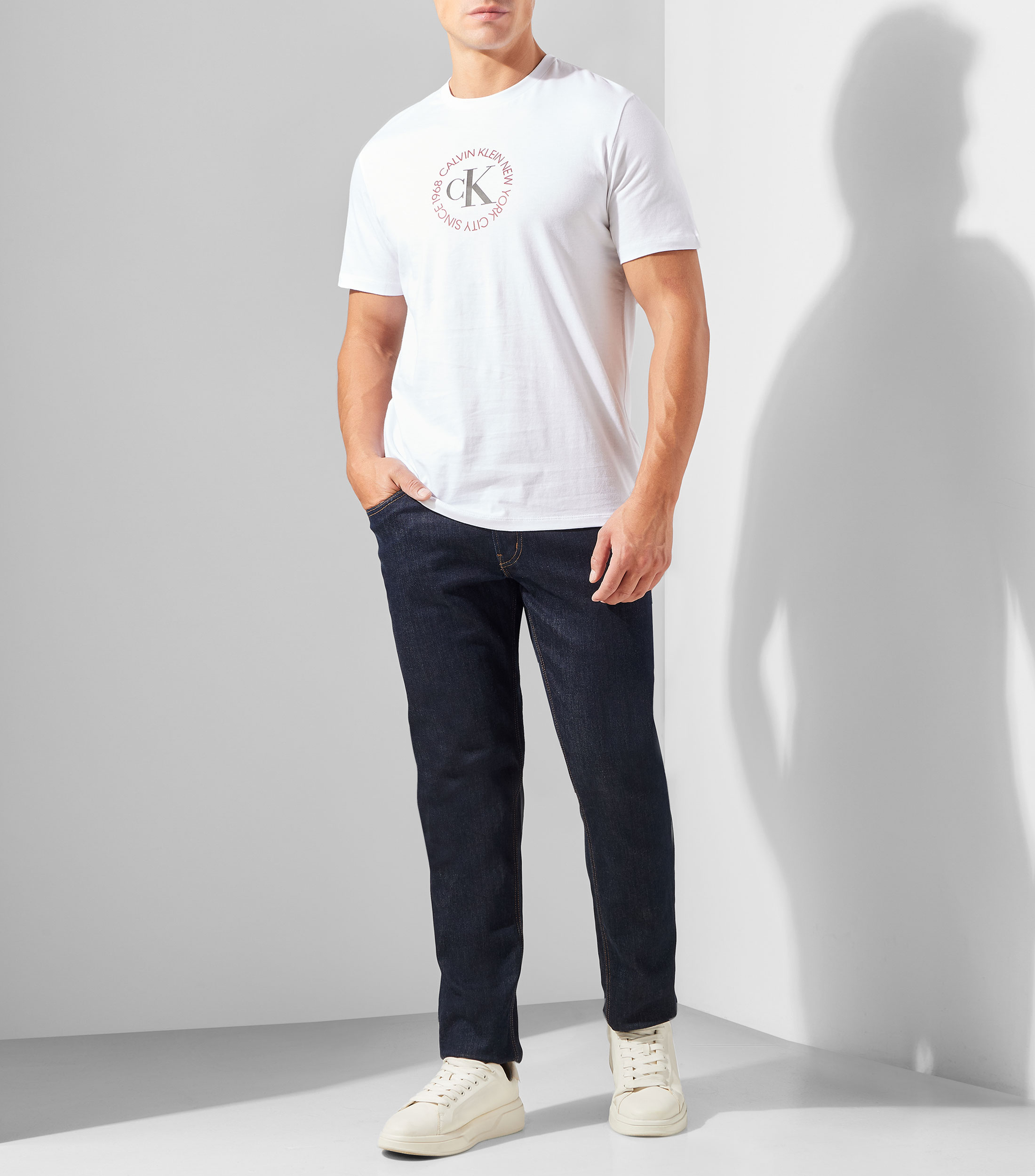 Playera cuello redondo manga corta estampada Hombre