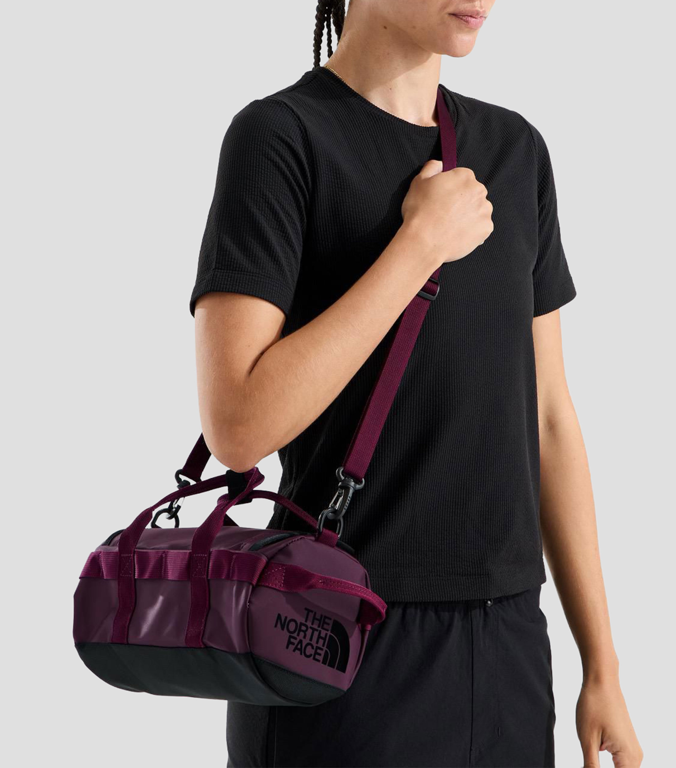 Bolsa Crossbody morada Base Camp de diseño liso Mujer