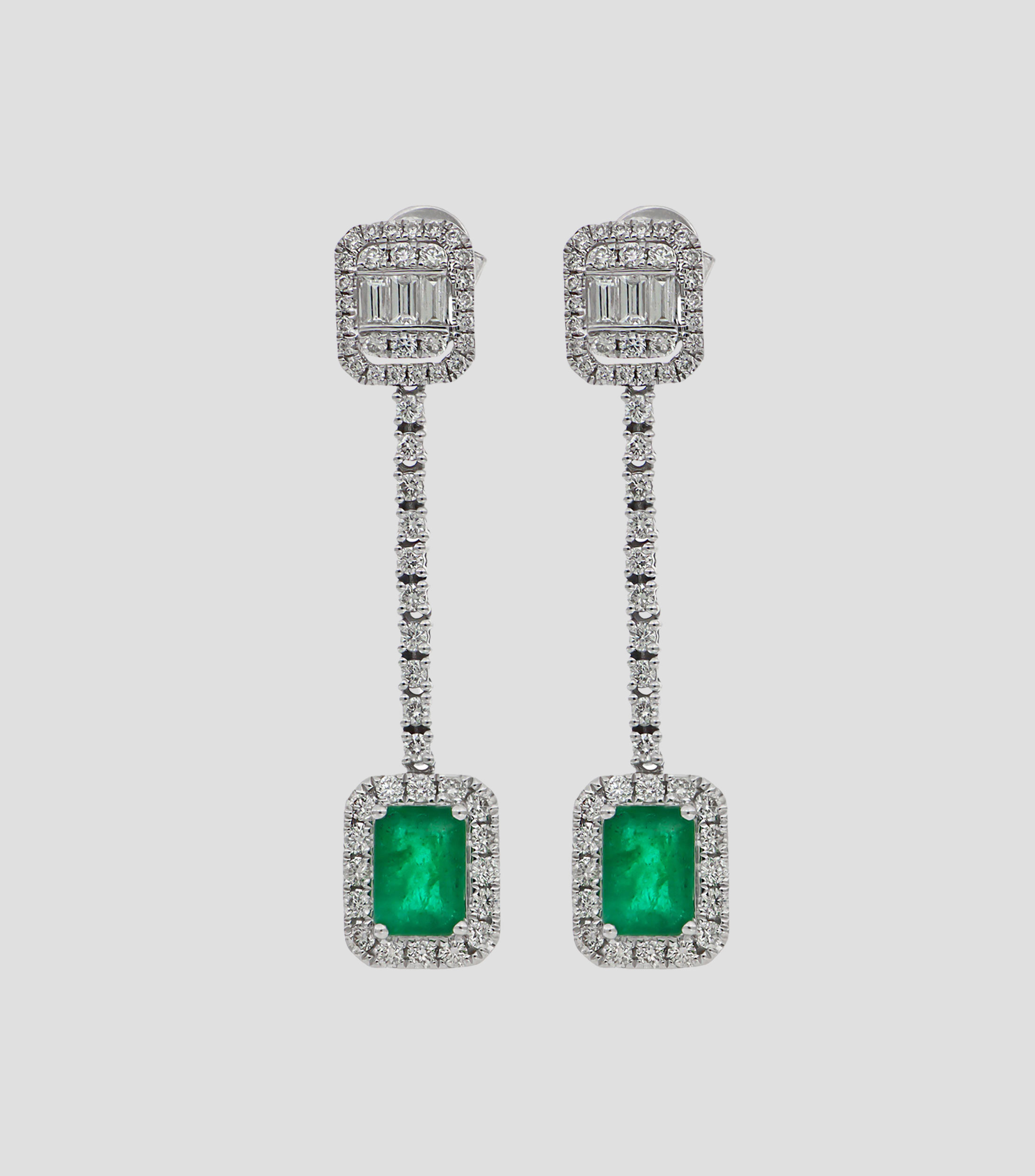 Aretes en oro blanco de 14 kilates Mujer