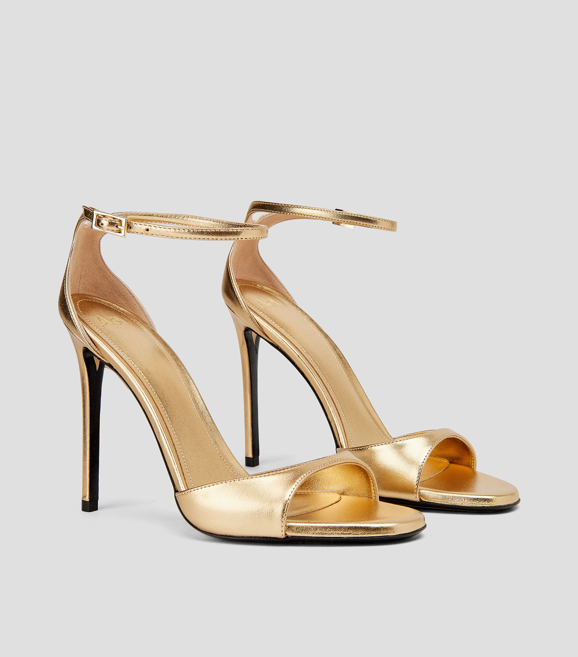 Sandalias con tacón alto de aguja Mujer