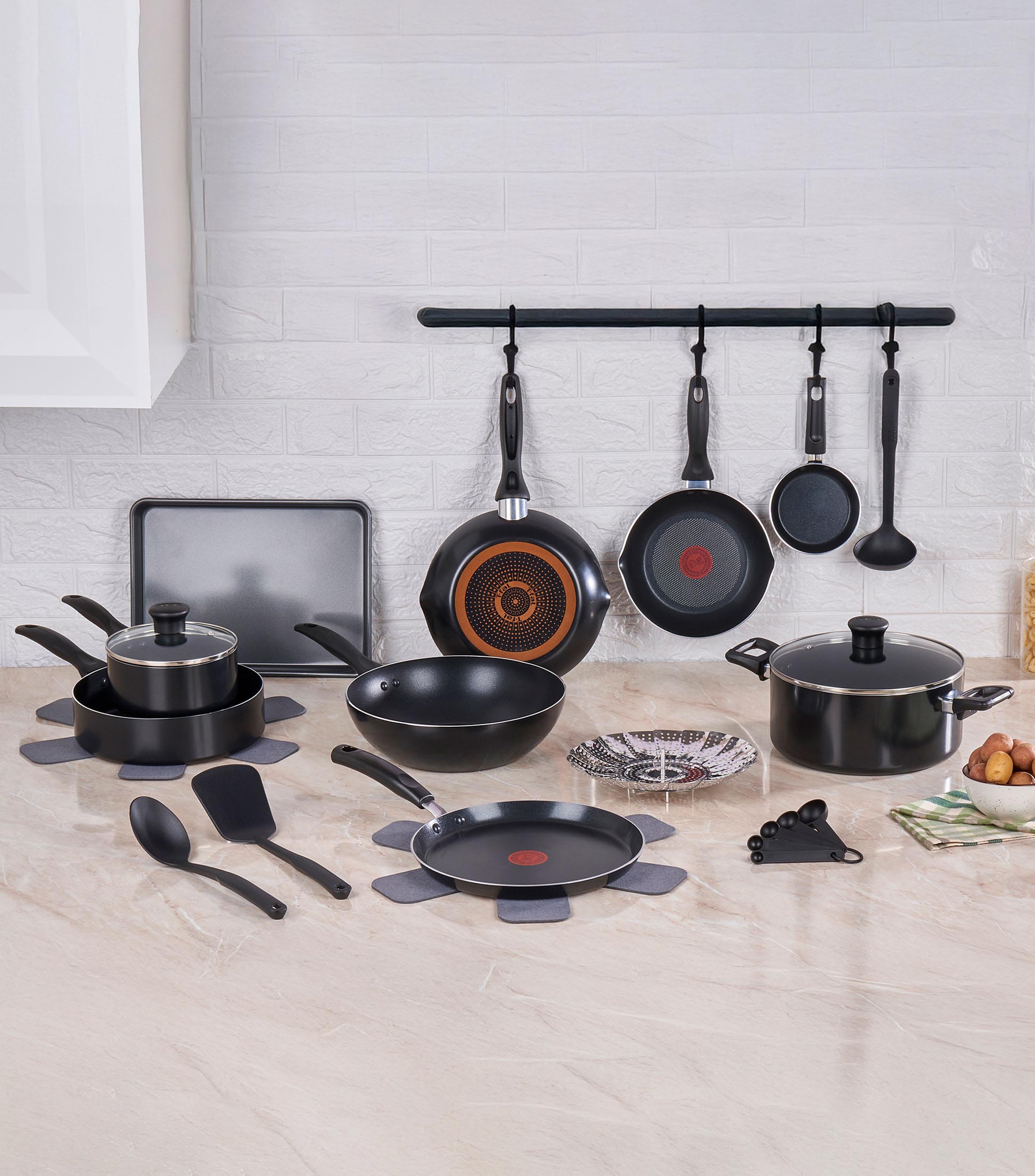 Batería de cocina en aluminio Supercook 22 Piezas, Negro