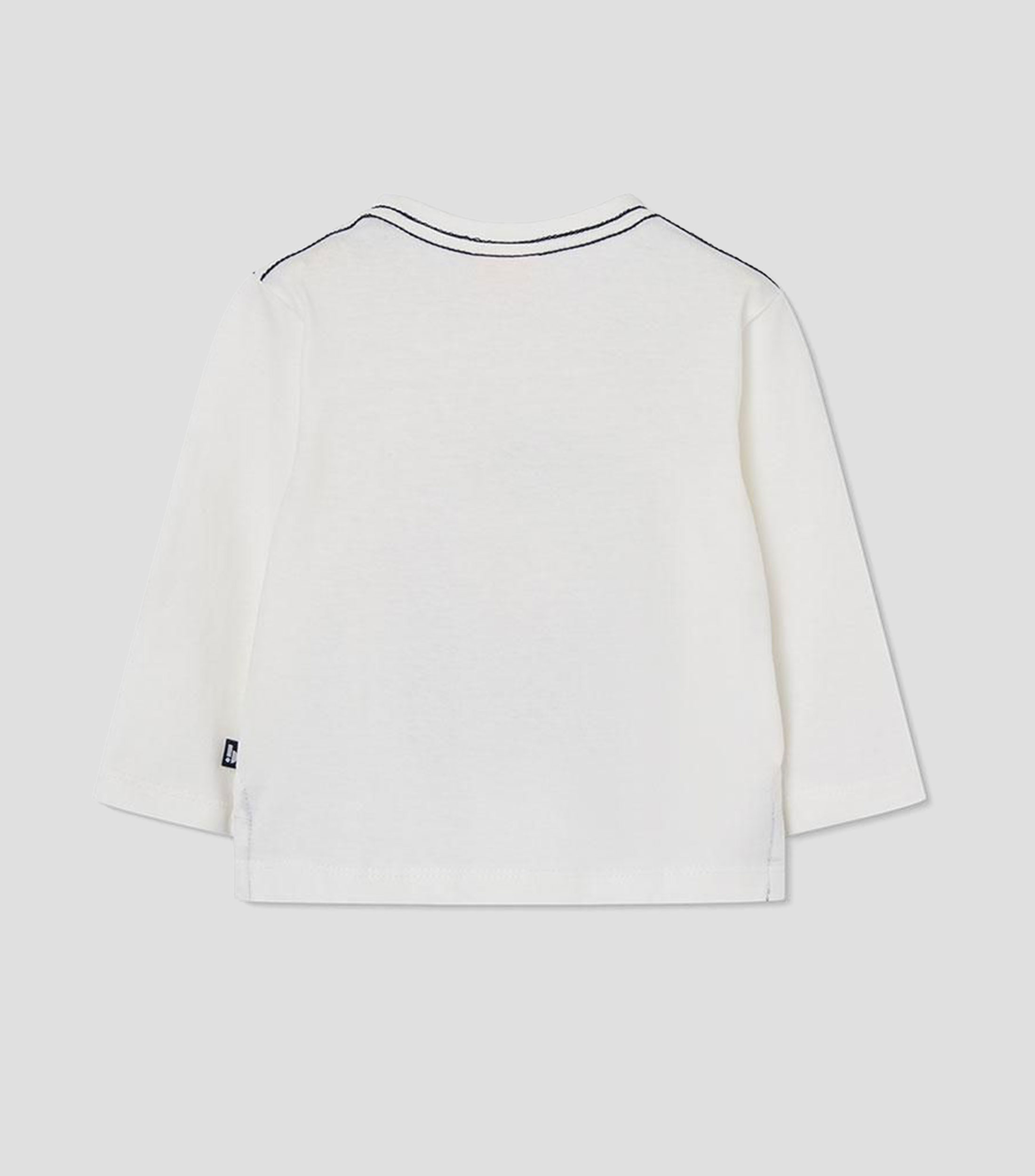Playera cuello redondo manga larga con estampado Niño