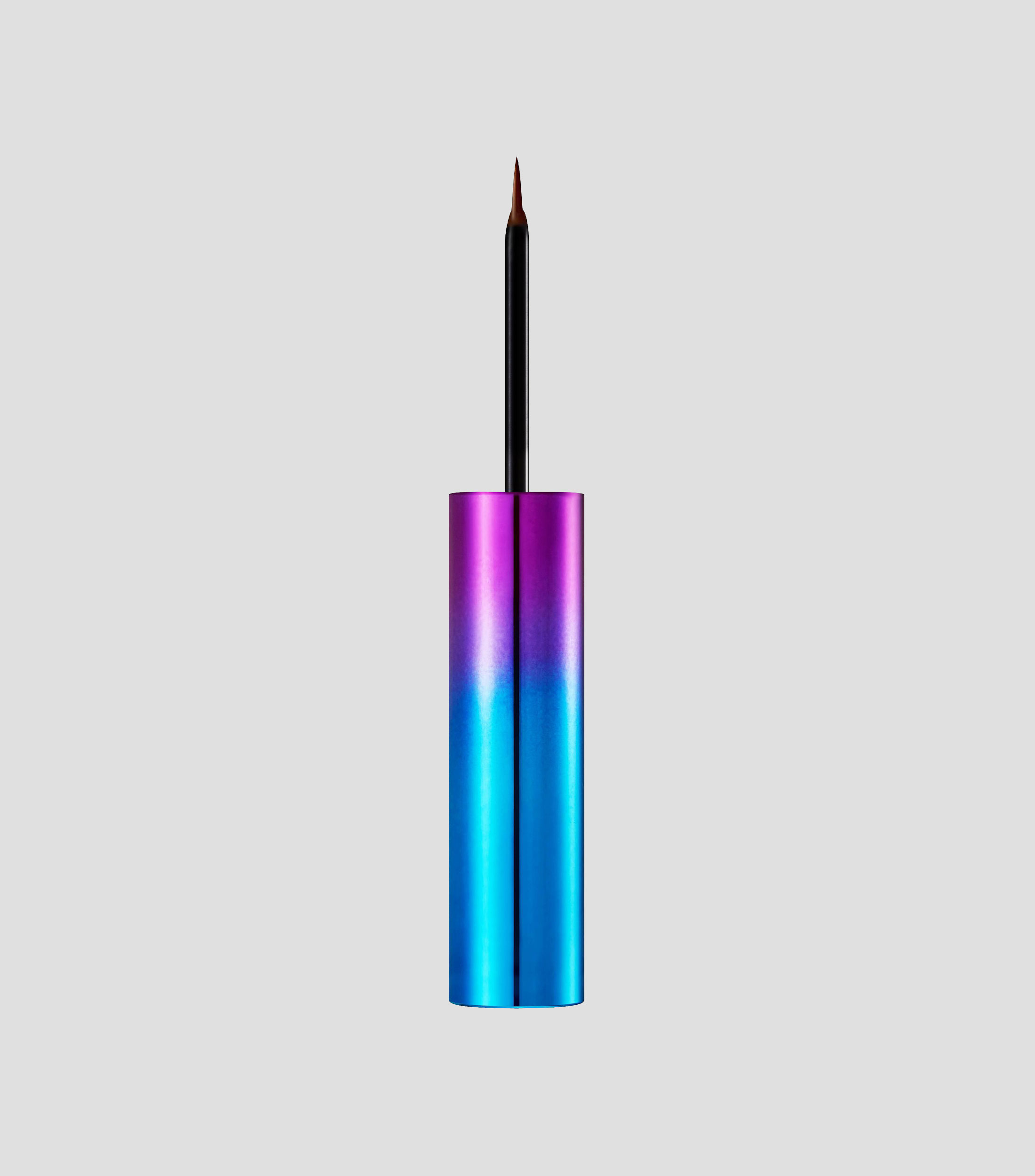 Delineador Ultra Powerproof Liquid Liner, 4gr