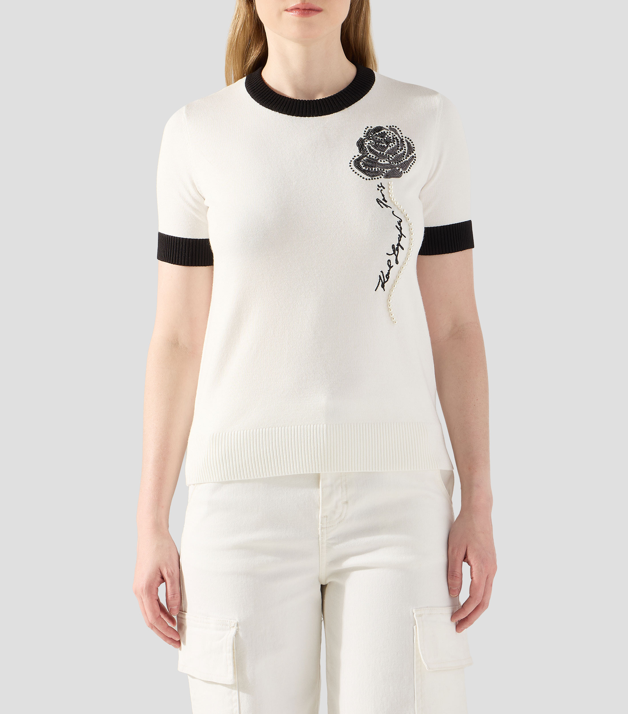 Playera de cuello redondo con manga corta lisa Mujer
