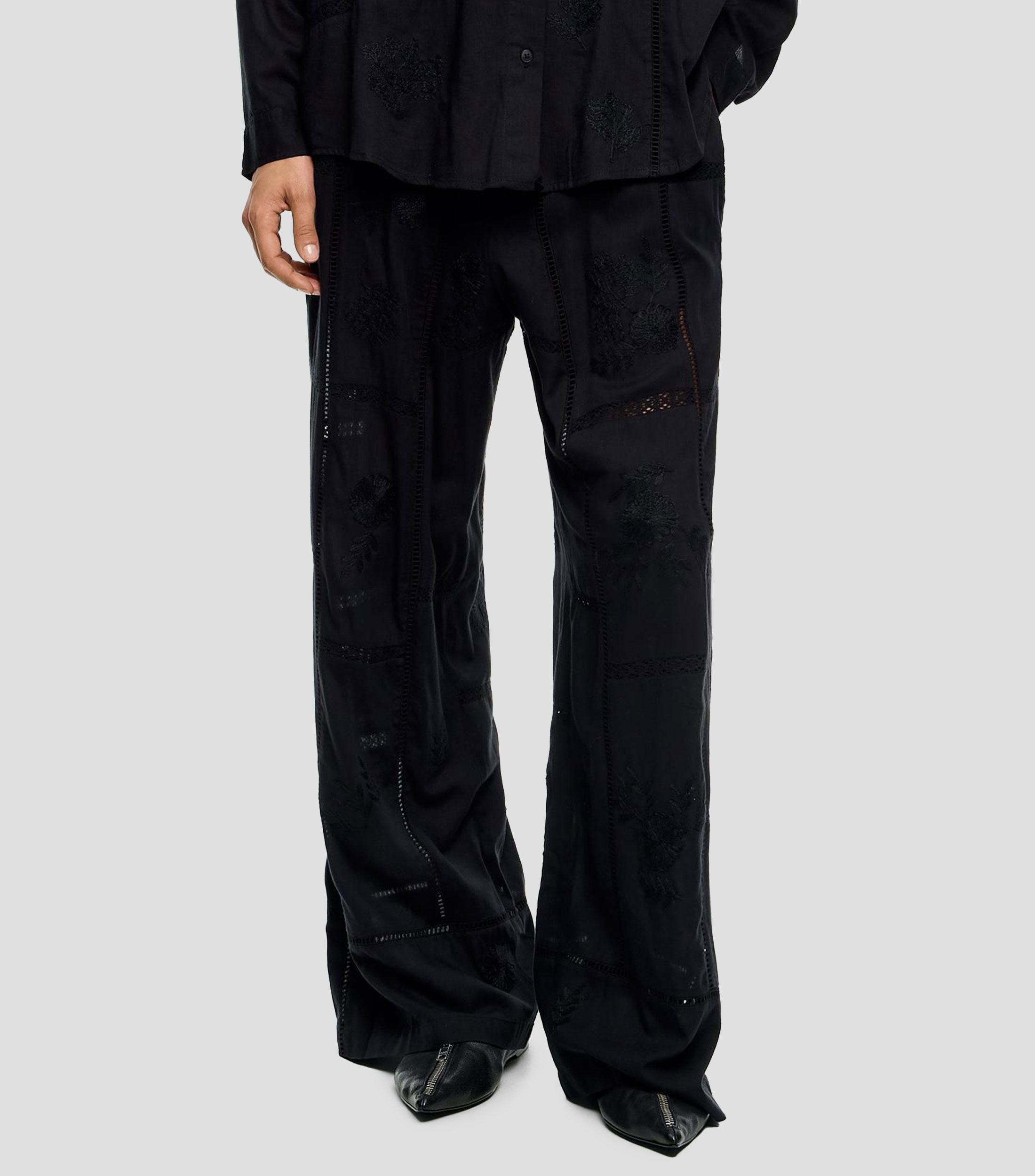 Pantalón jogger bordados Mujer