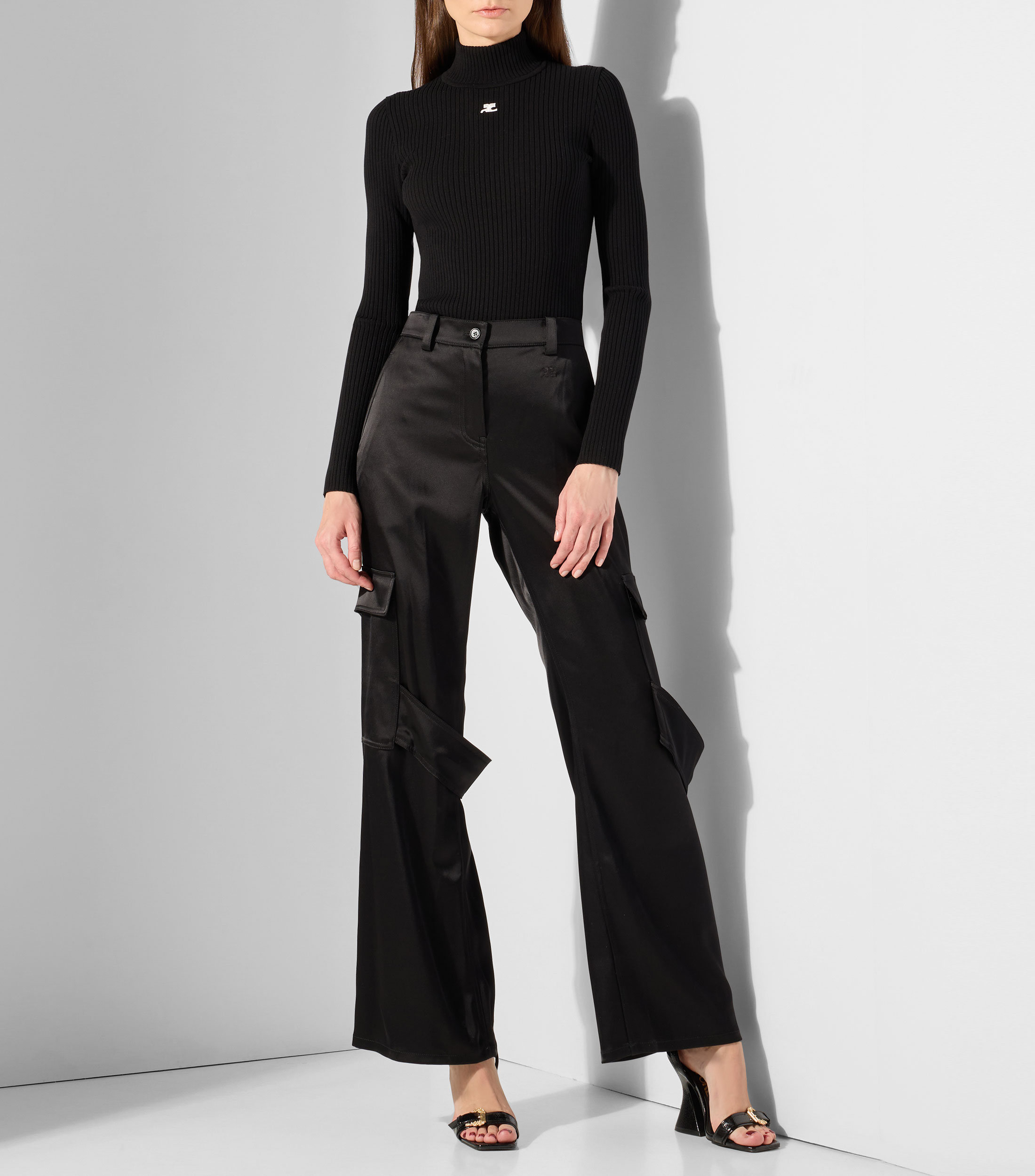 Suéter de cuello alto liso Mujer