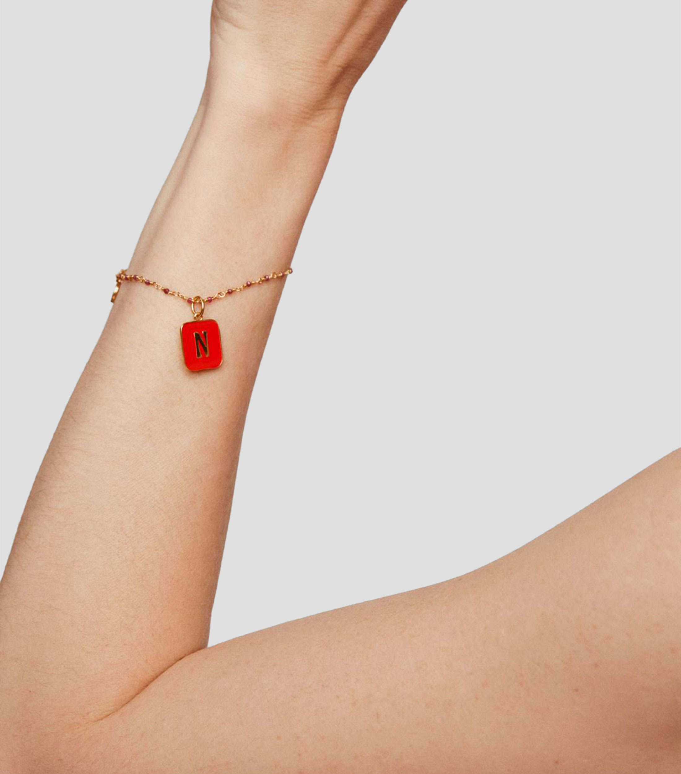 Dije inicial N en plata .925 Vibes Mujer