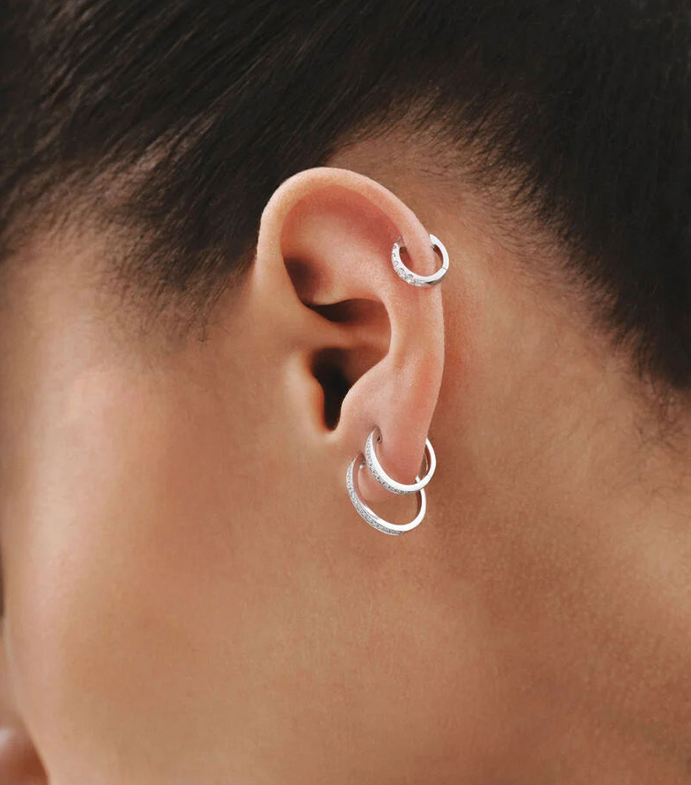 Arete en oro blanco de 18 kilates con diamantes Diamonds Mujer