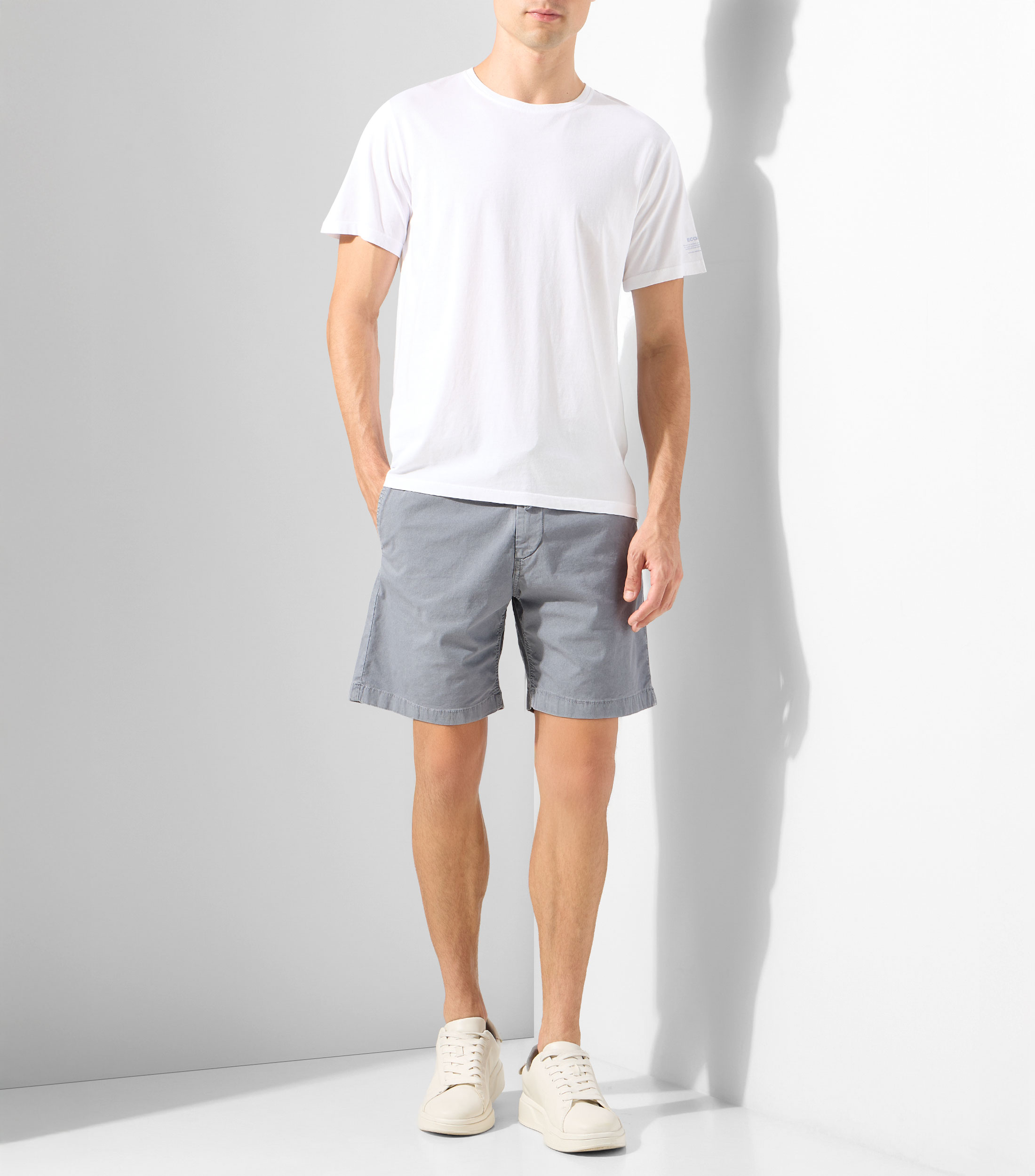 Playera cuello redondo manga corta estampada Hombre