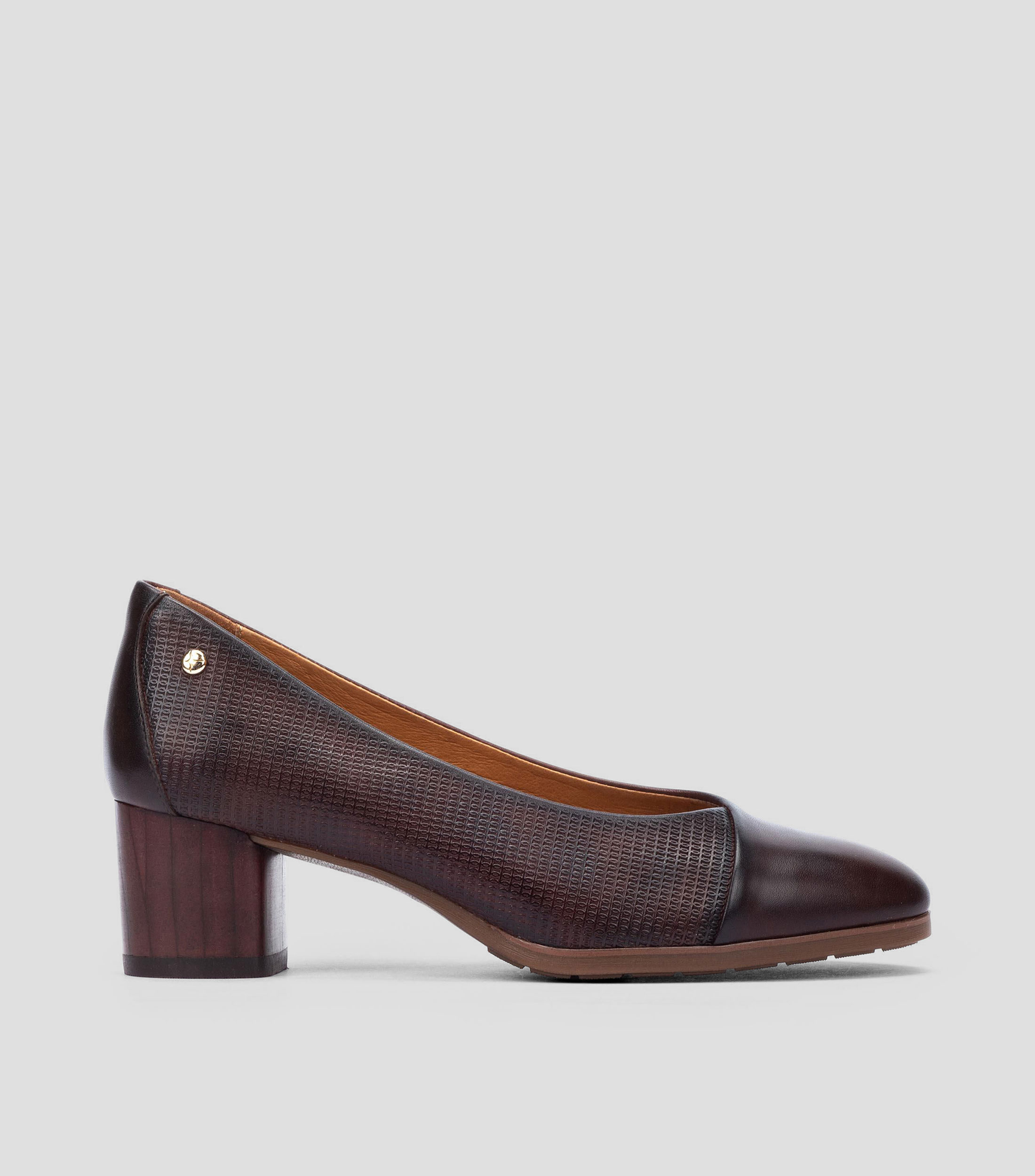 Zapatos casuales con tacón bajo tipo ancho en piel Mujer