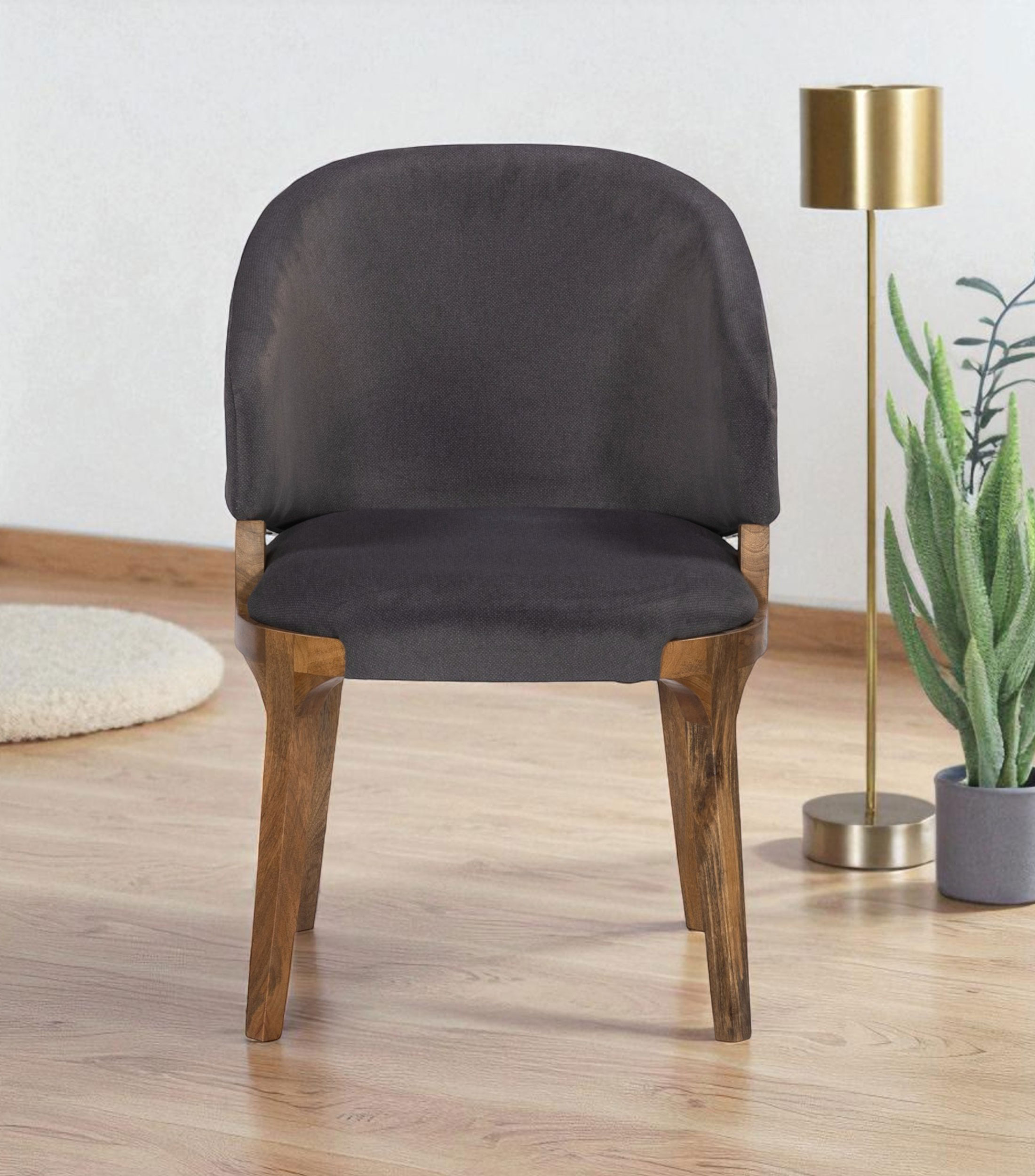 Silla en madera y tela negra