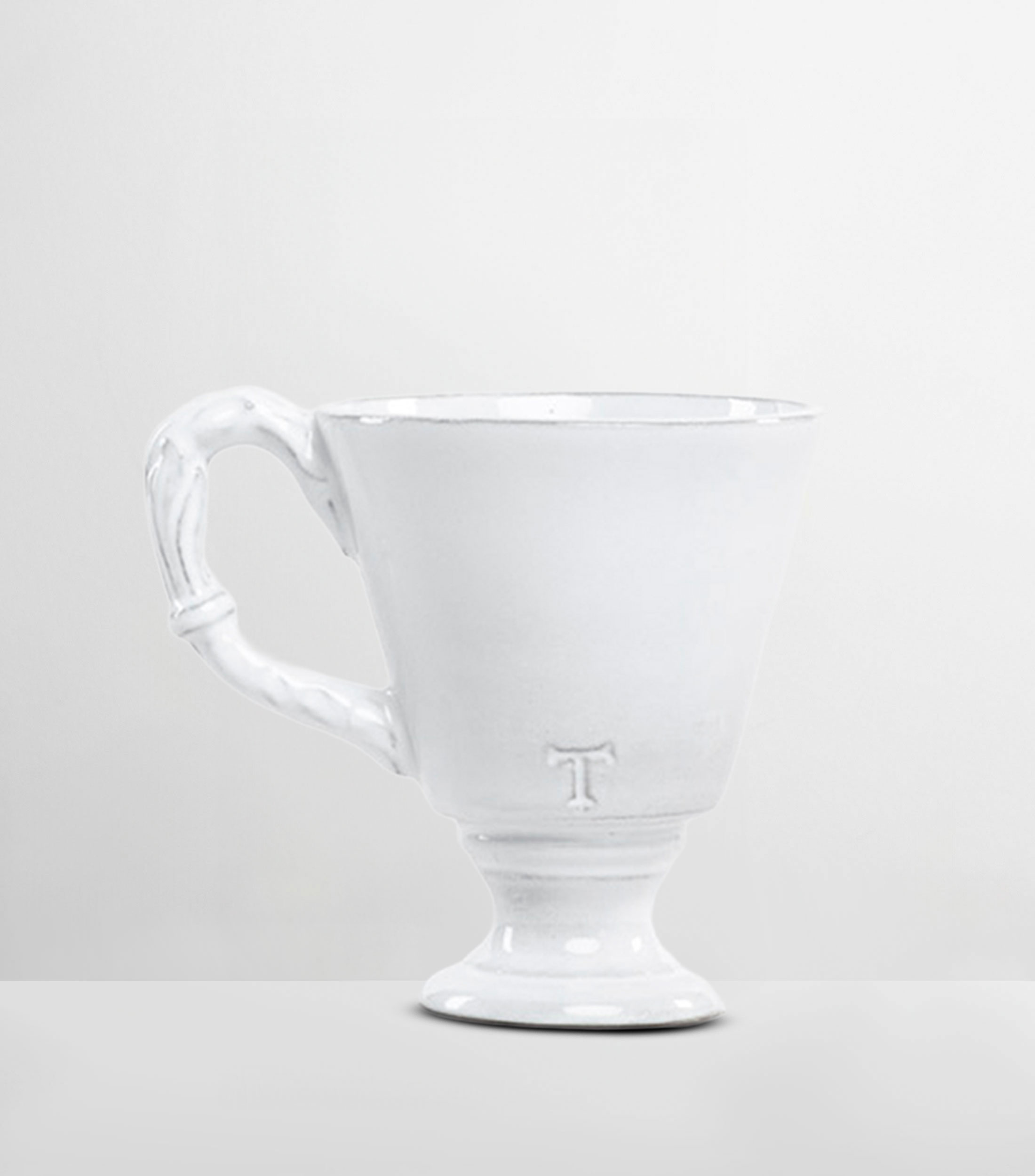 Taza Europa blanca en cerámica