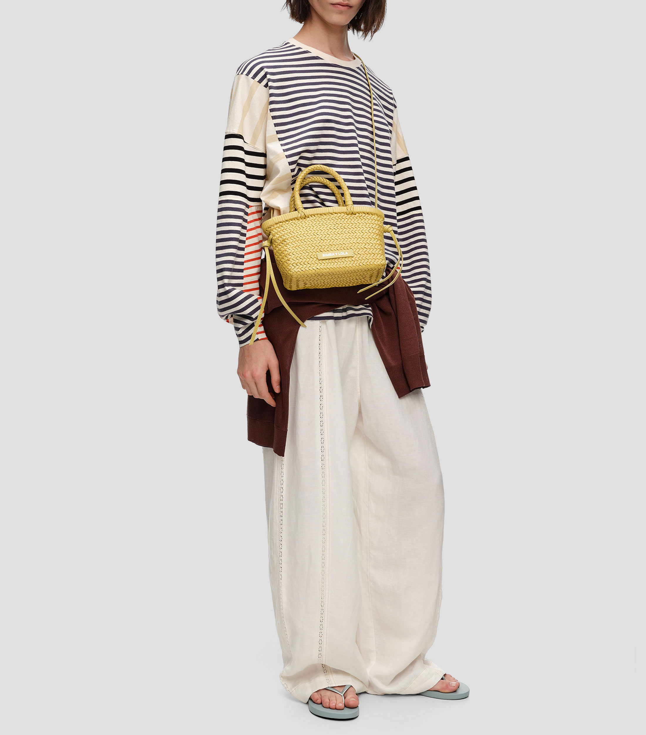 Bolsa crossbody amarilla en piel lisa Mujer