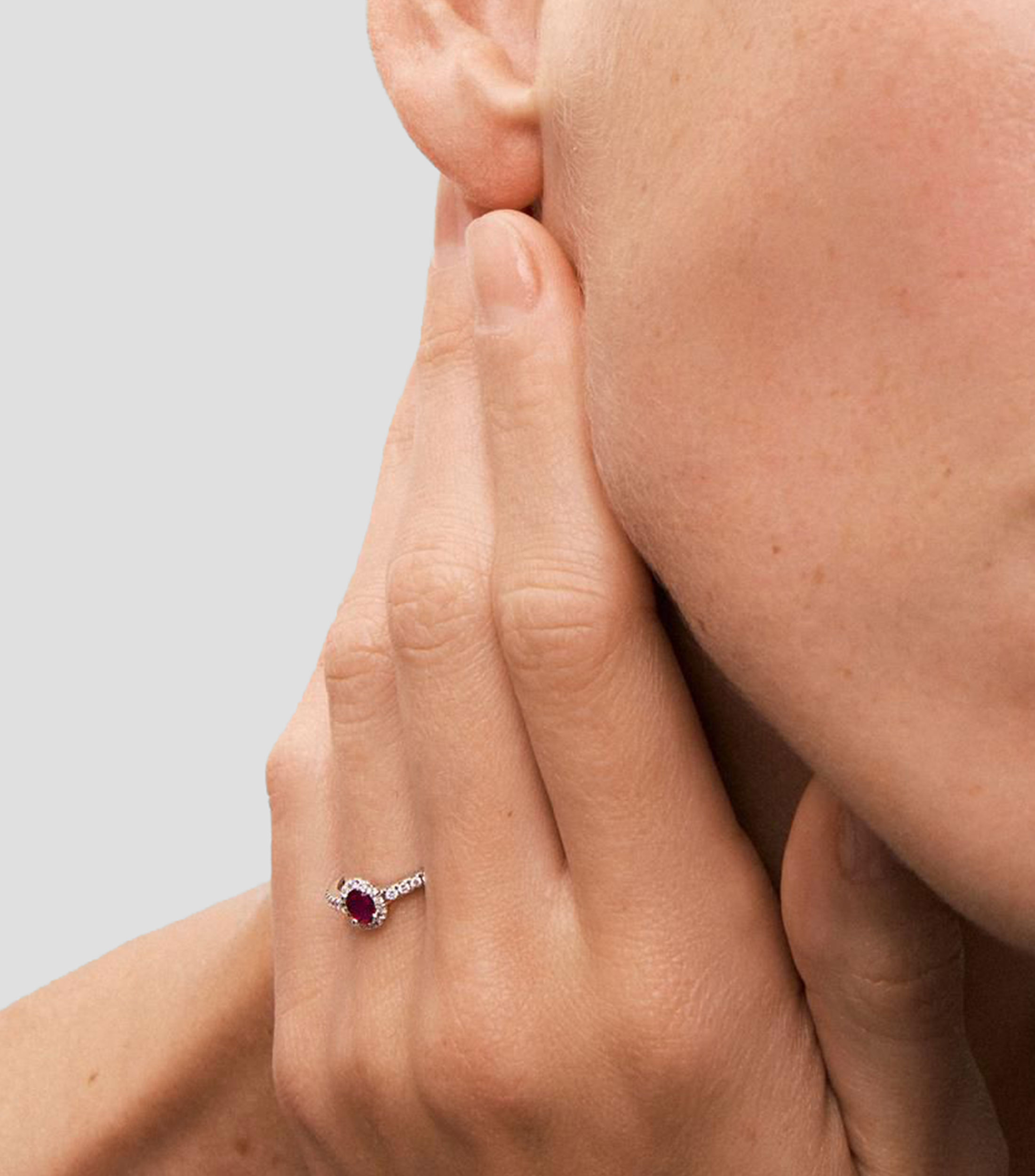 Anillo solitario en Plata con Rubí Mujer