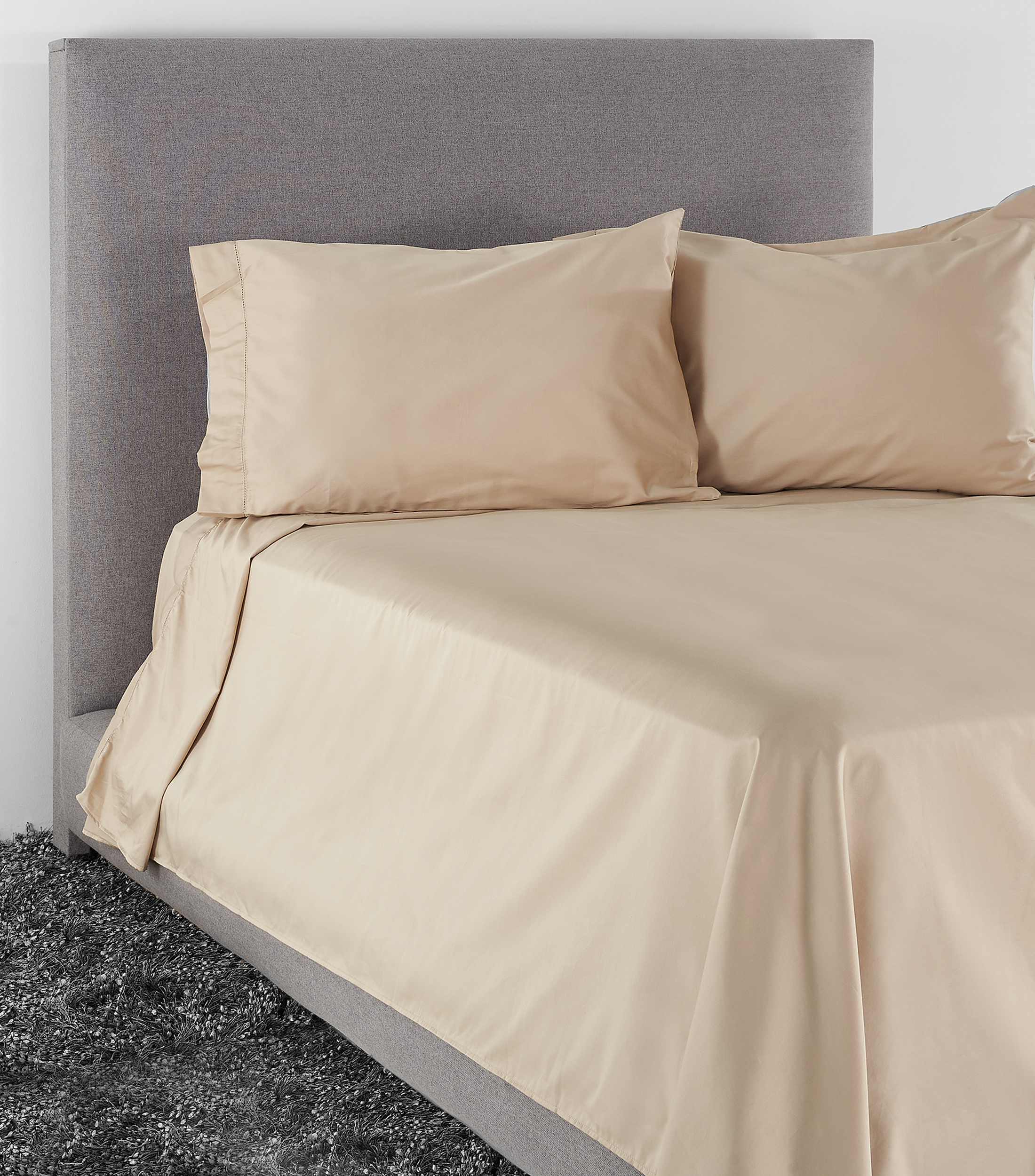 Juego Sábanas Sateen Beige Queen Size