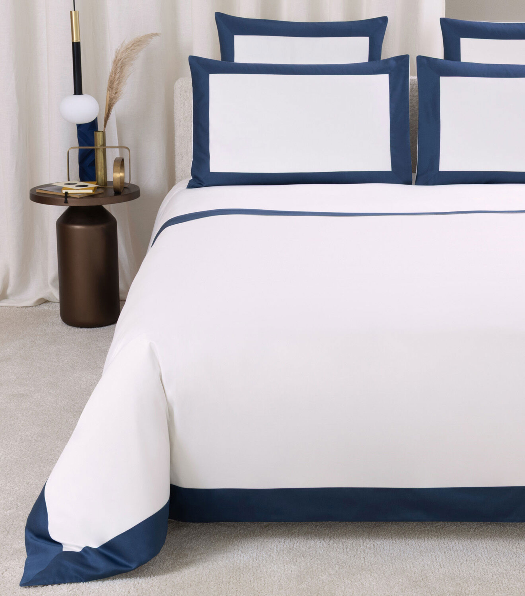 Funda para duvet king size en algodón Bold blanco con azul