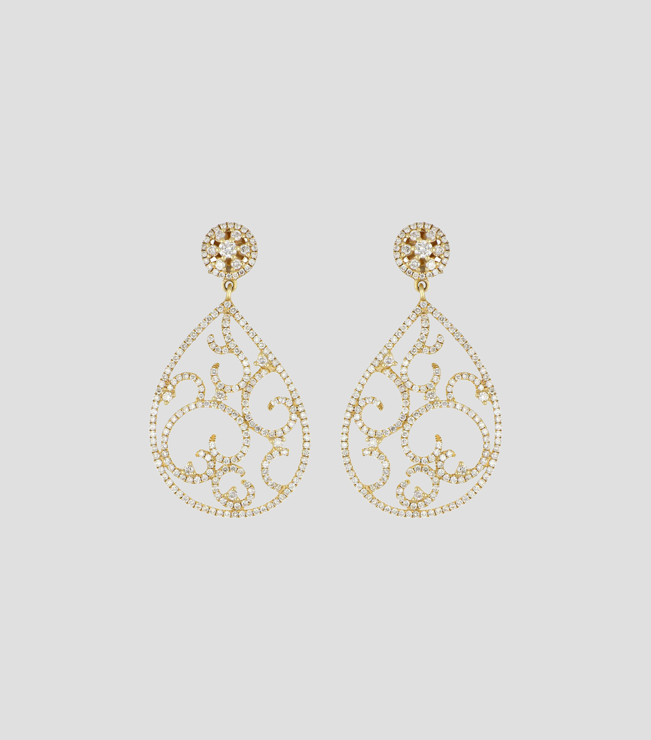 Aretes en Oro amarillo de 14 Kilates con Diamante Mujer