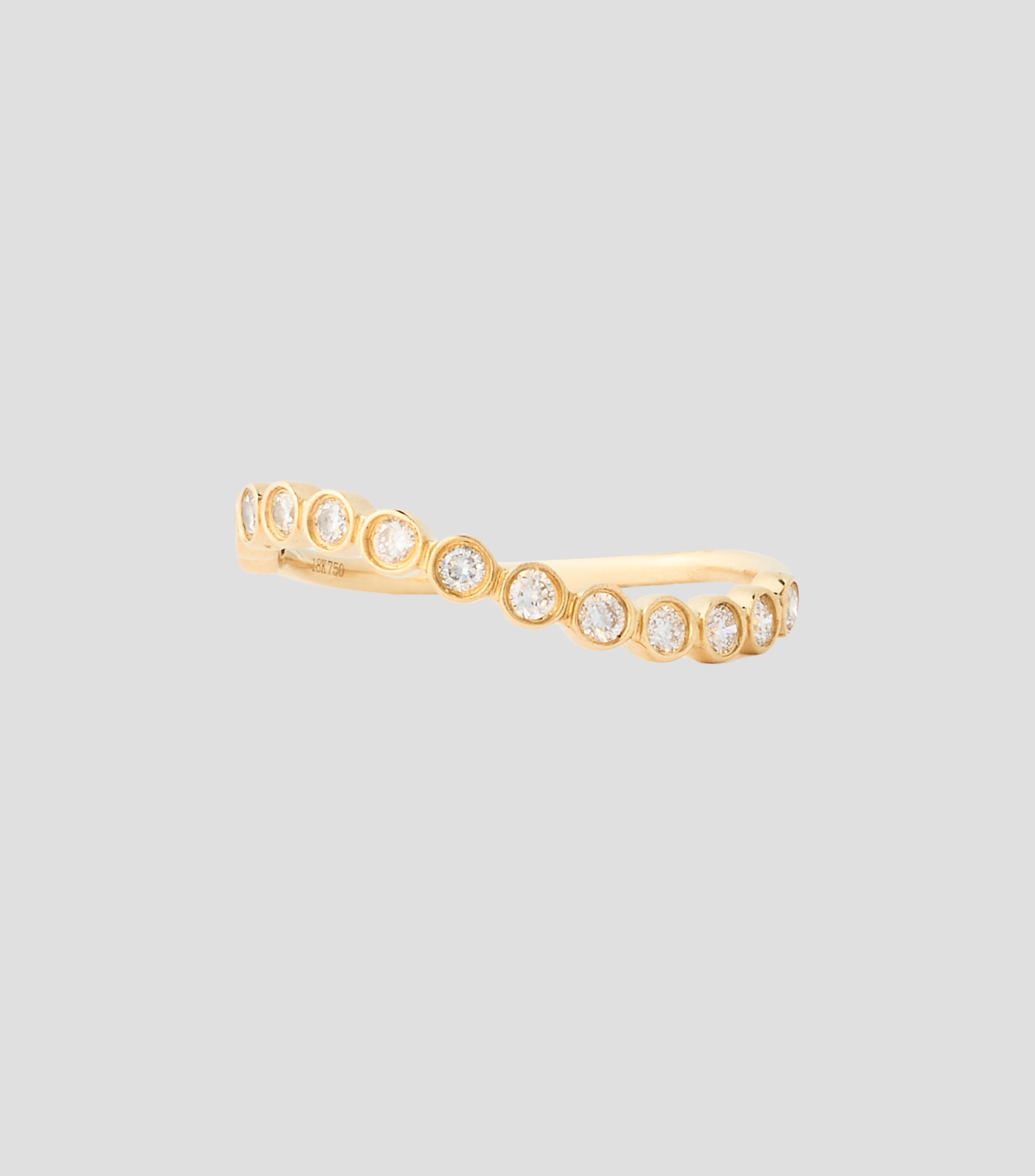 Anillo en Oro amarillo de 18 Kilates con diamantes Mujer