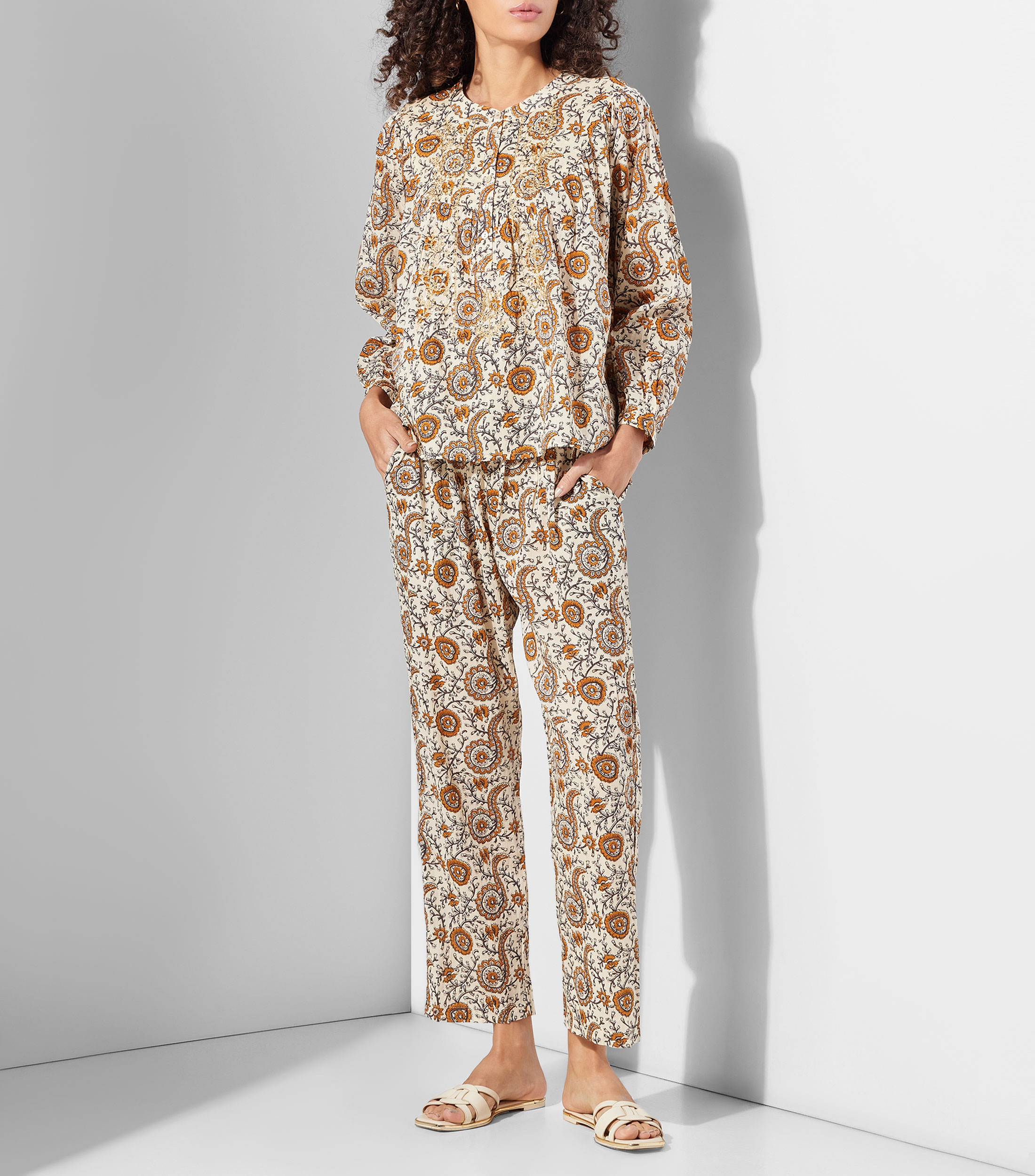 Blusa estampada manga larga Mujer