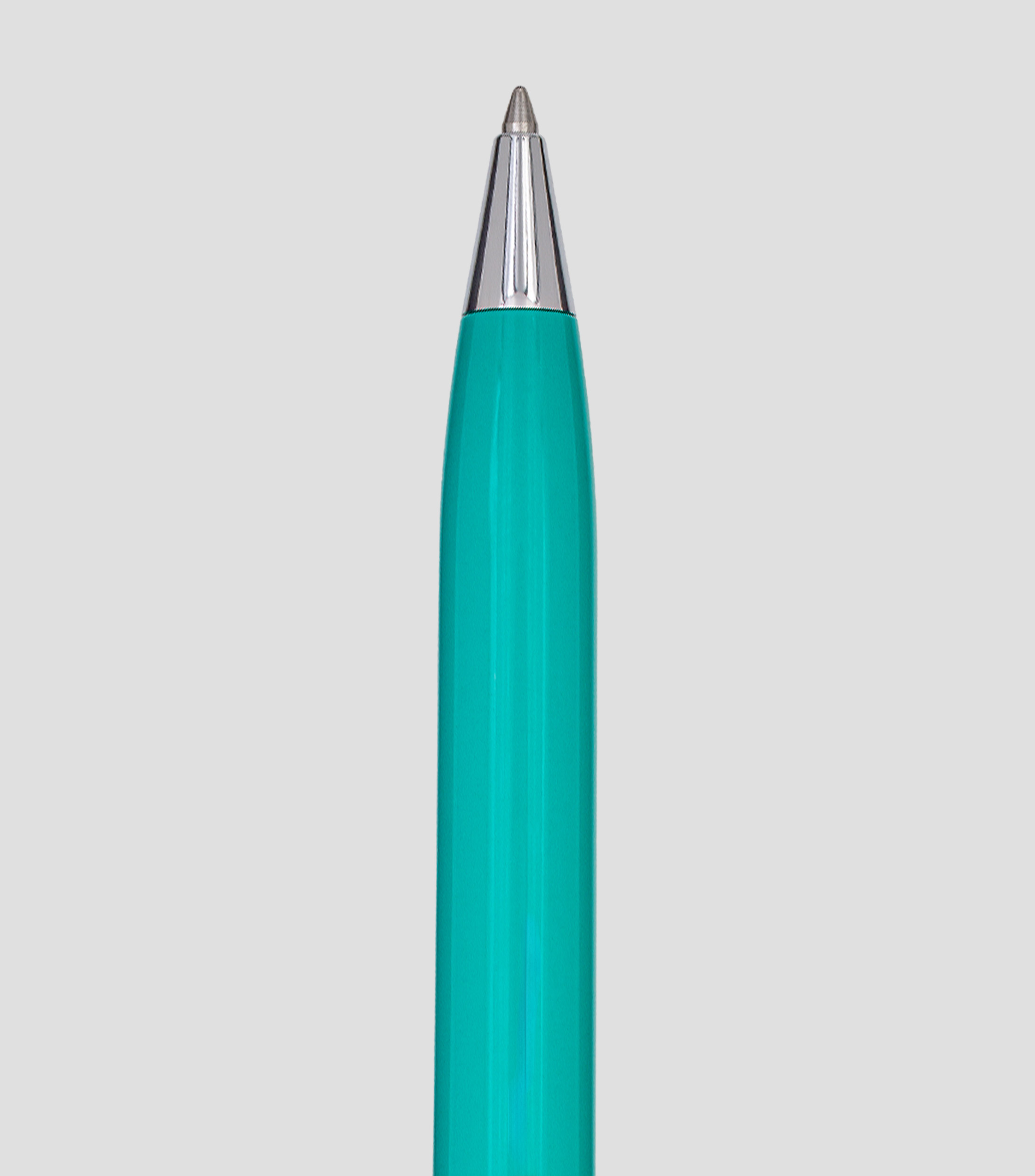 Pluma Ipsilon