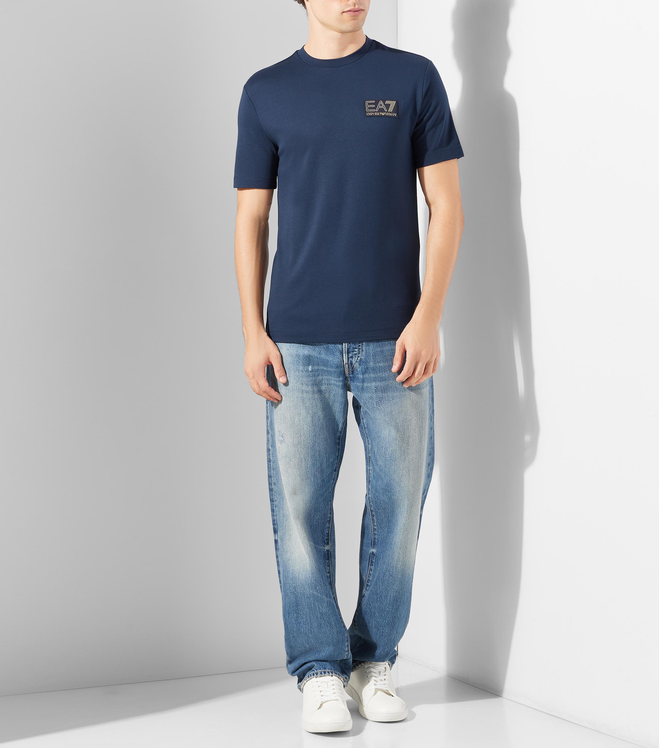 Playera cuello redondo manga corta lisa Hombre
