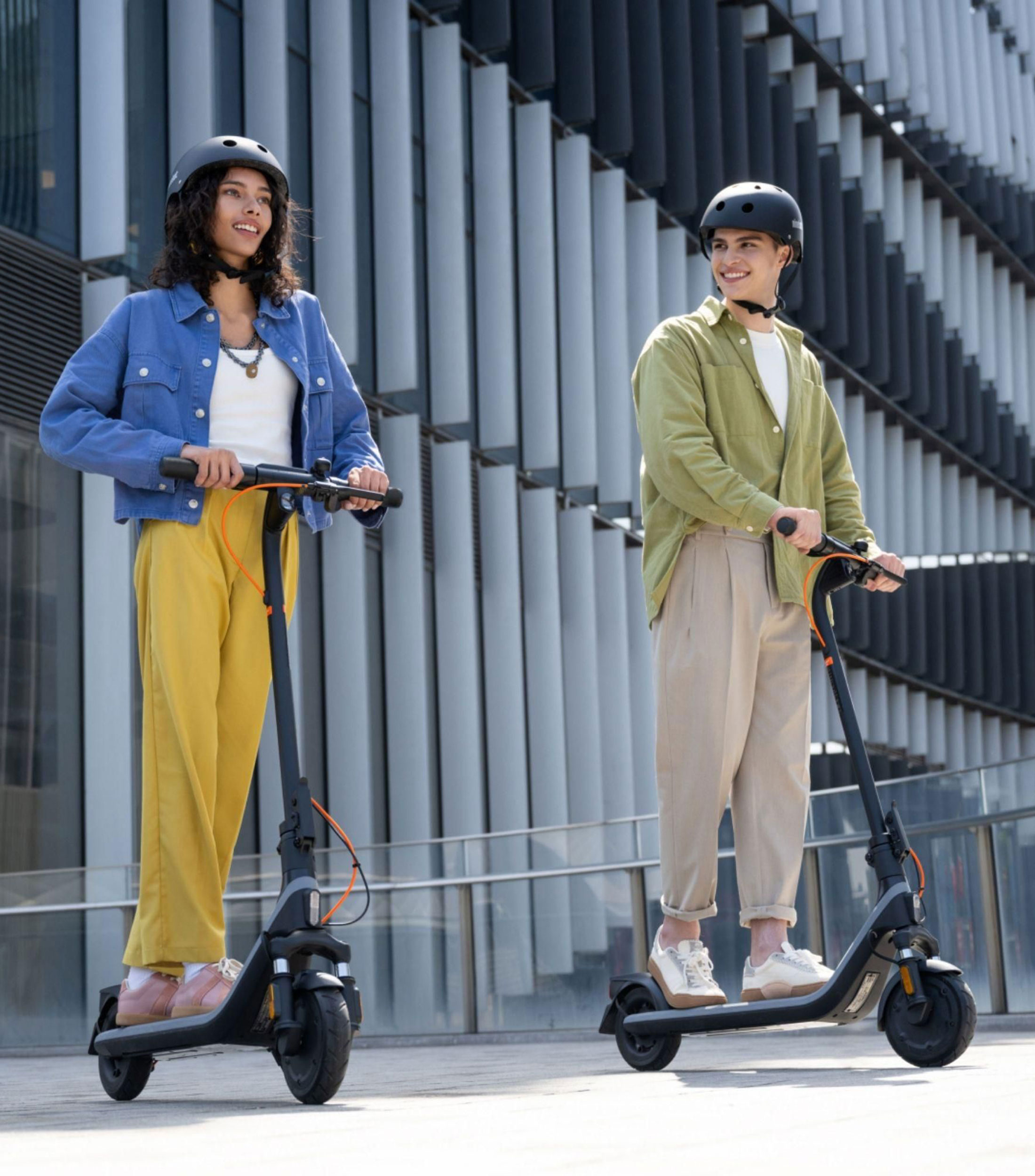 Scooter E2 Plus II negro Adulto