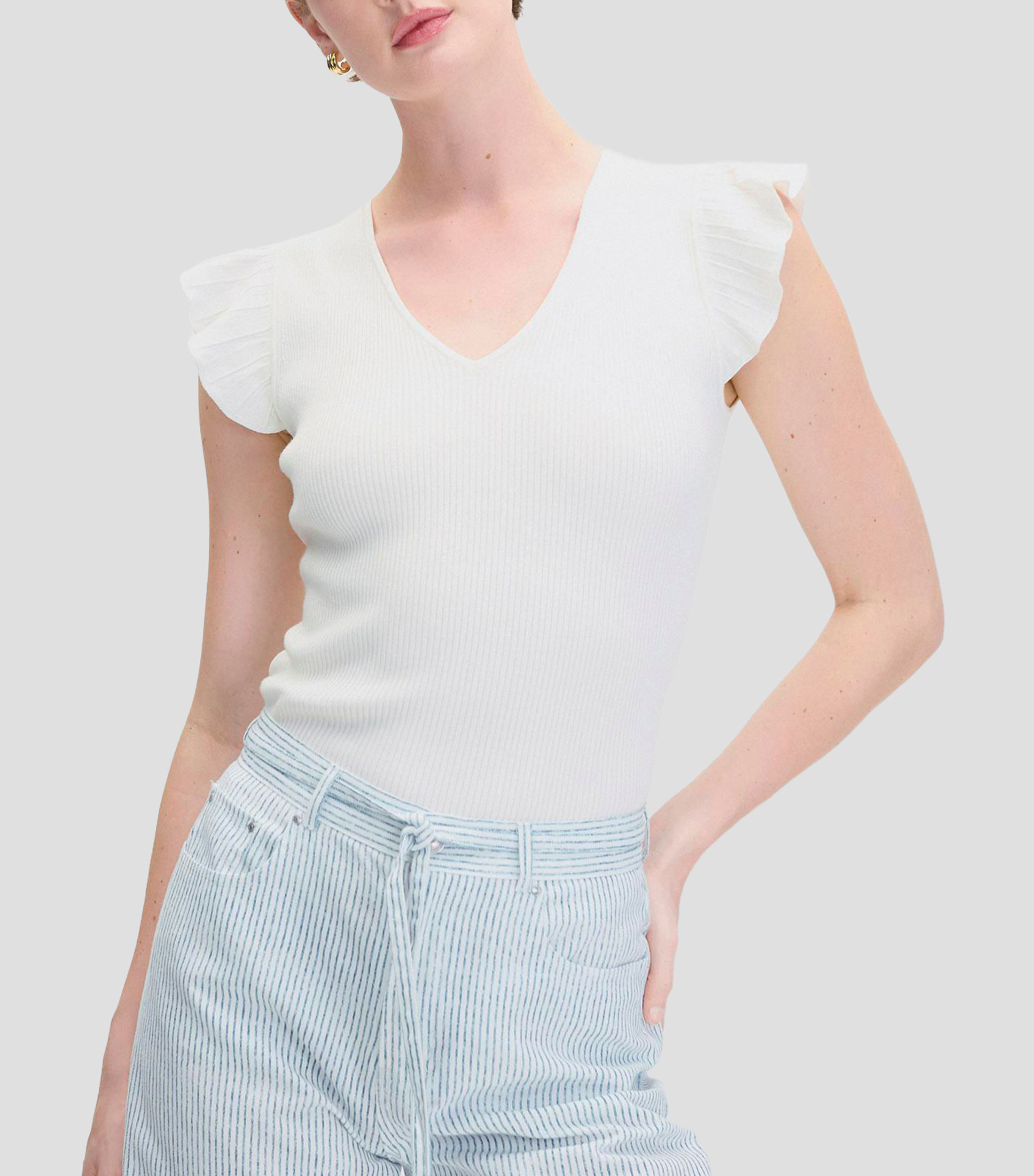 Blusa tejido canalé escote V manga escarola Mujer