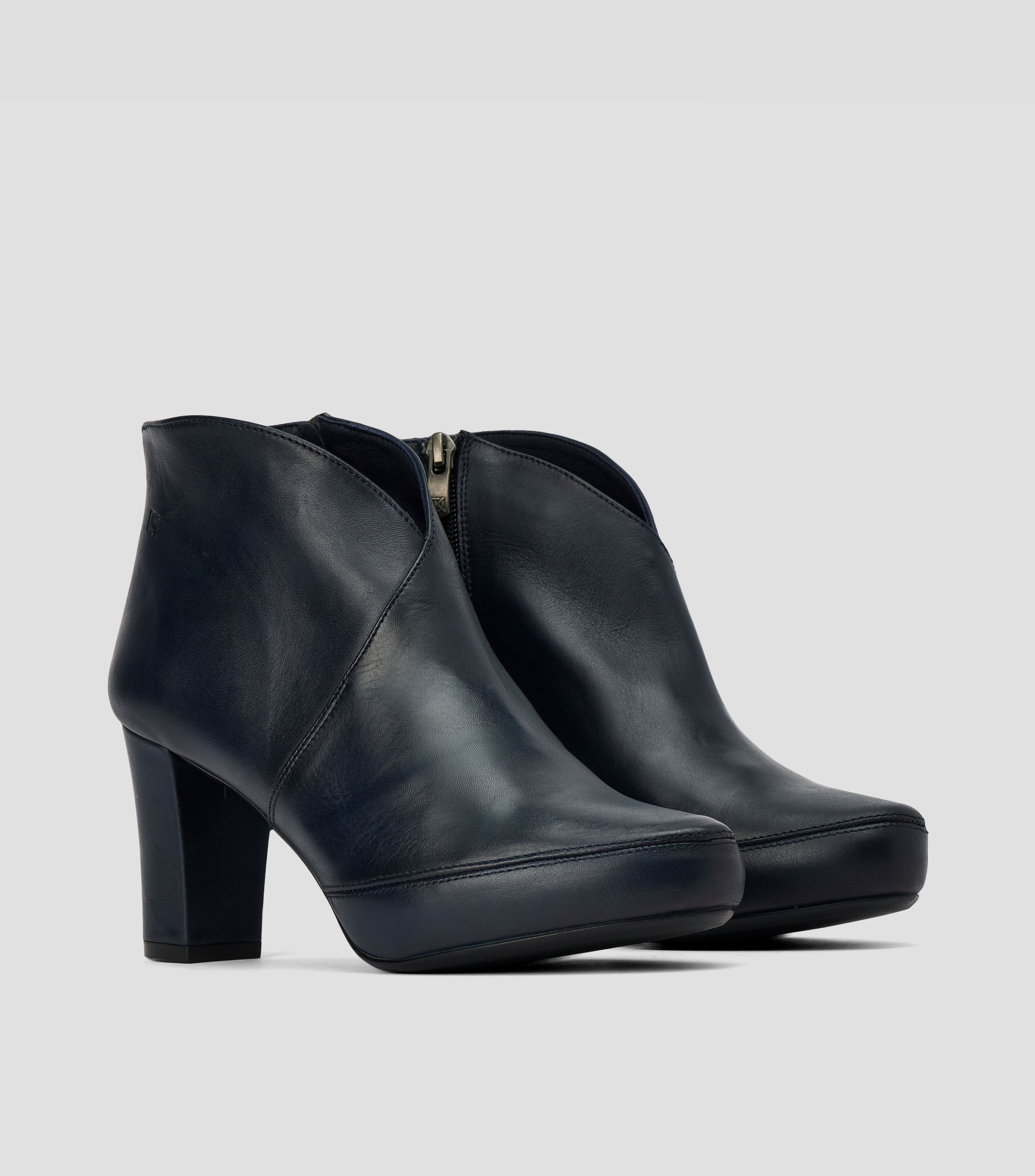 Botines de tacón alto ancho en piel Mujer